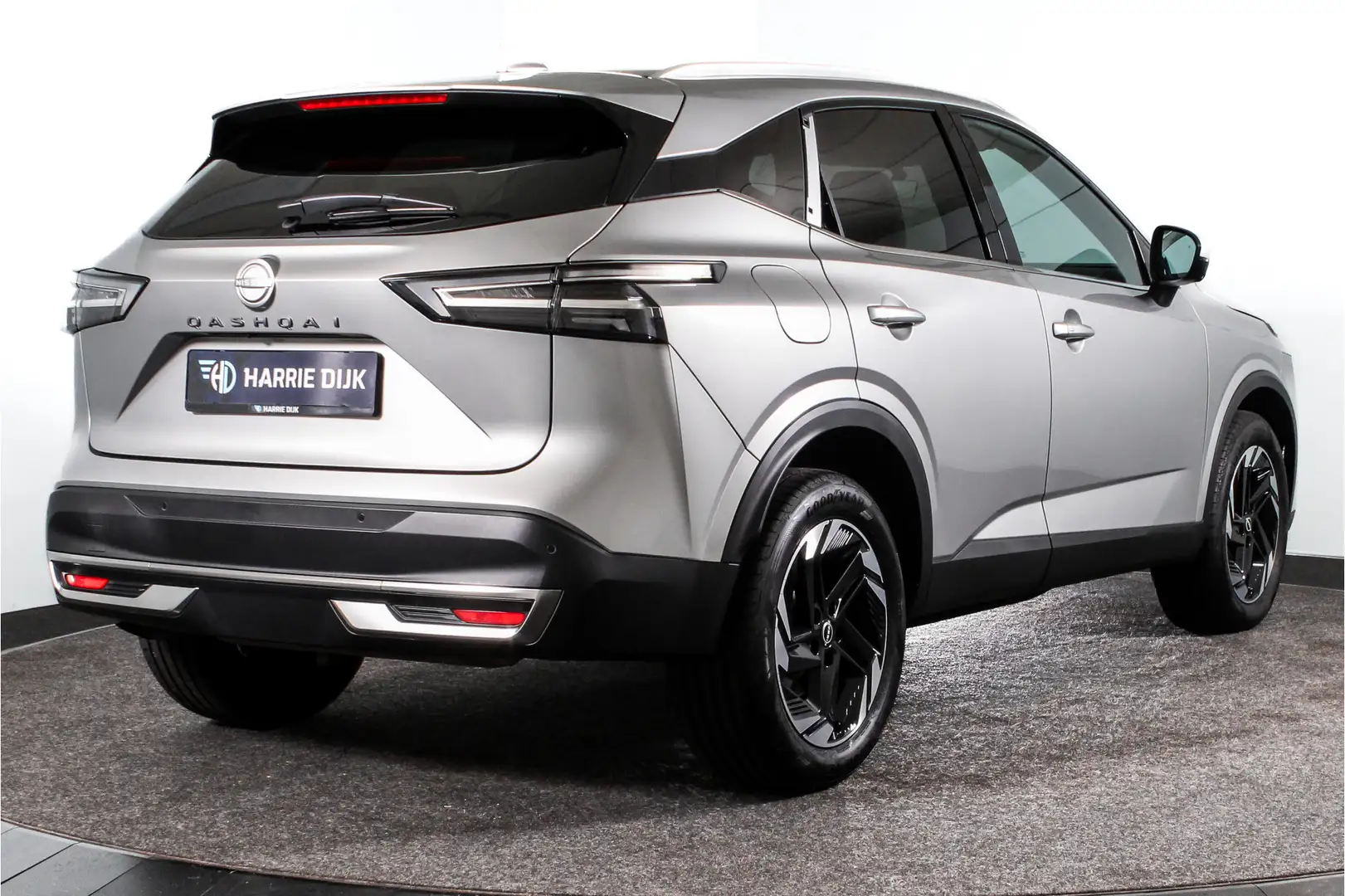 Nissan Qashqai 1.3 MHEV 158 PK Xtronic N-Connecta - Automaat | Co Zilver - 2