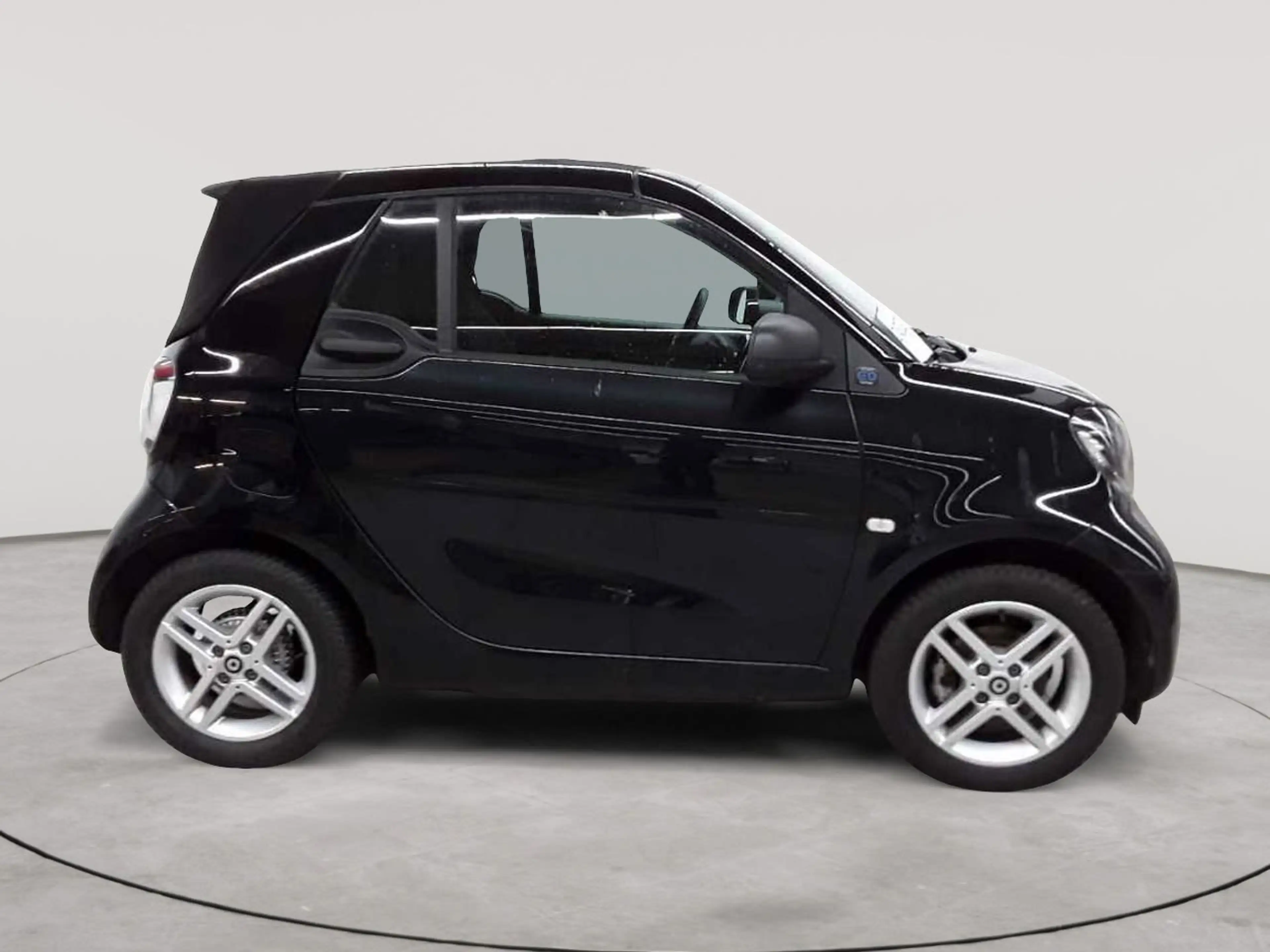 smart forTwo smart fortwo cabrio EQ passion — photo 3