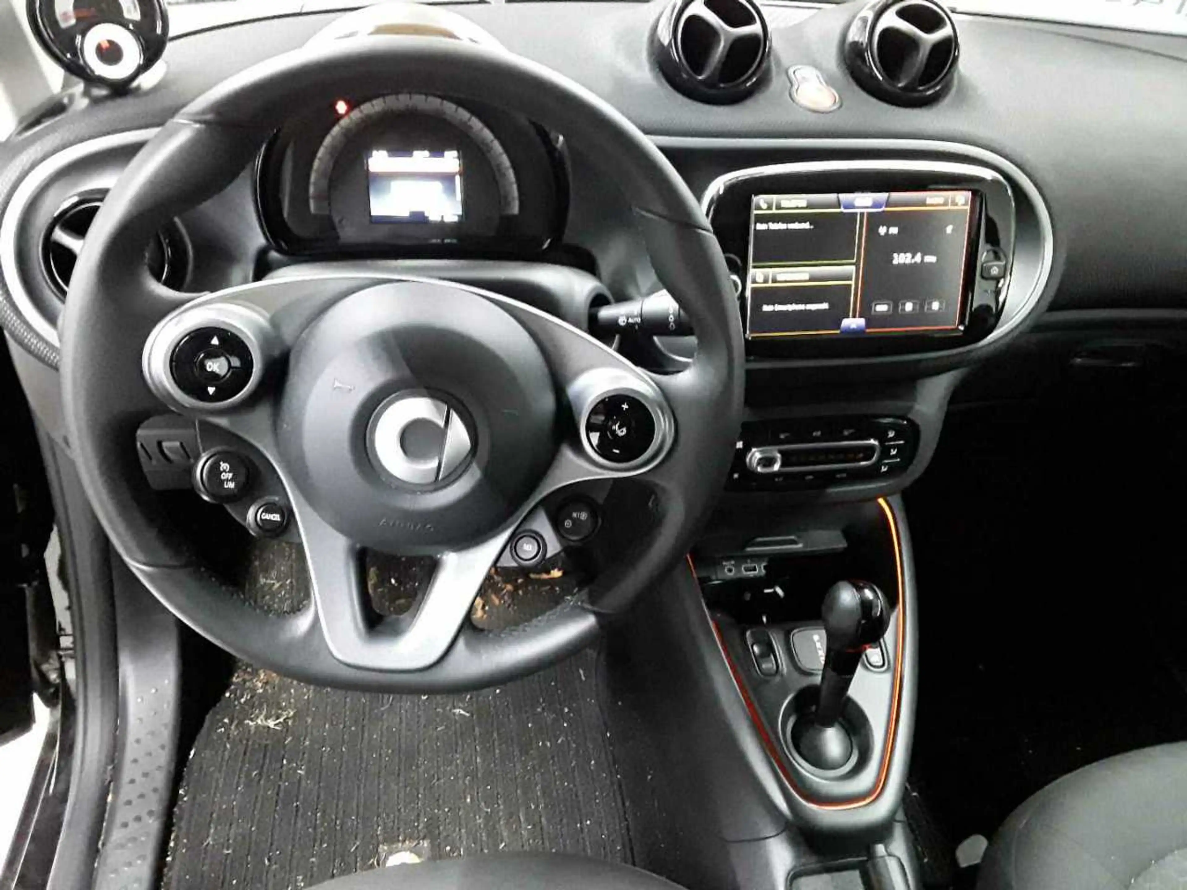 smart forTwo smart fortwo cabrio EQ passion — photo 10