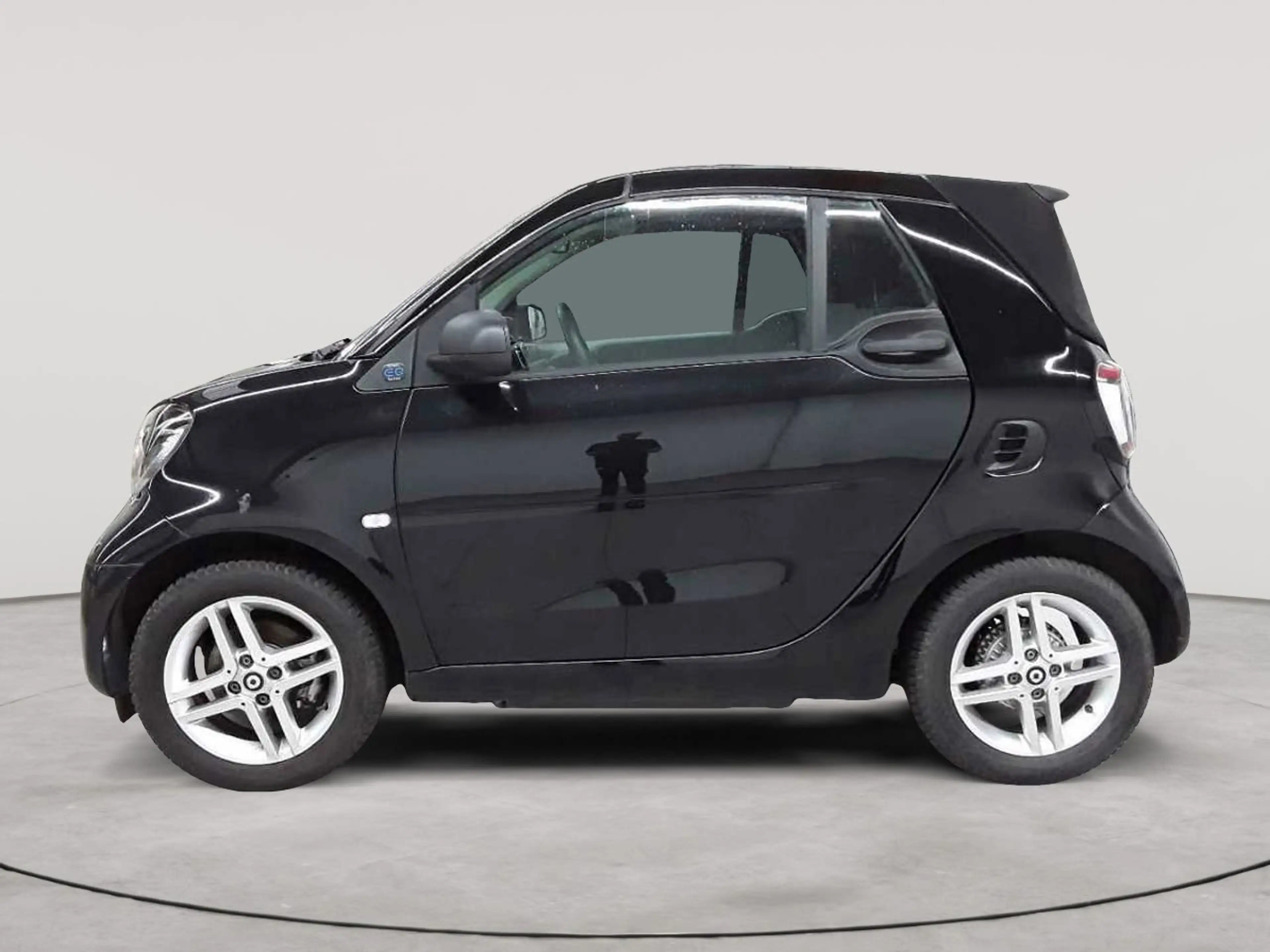 smart forTwo smart fortwo cabrio EQ passion — photo 6