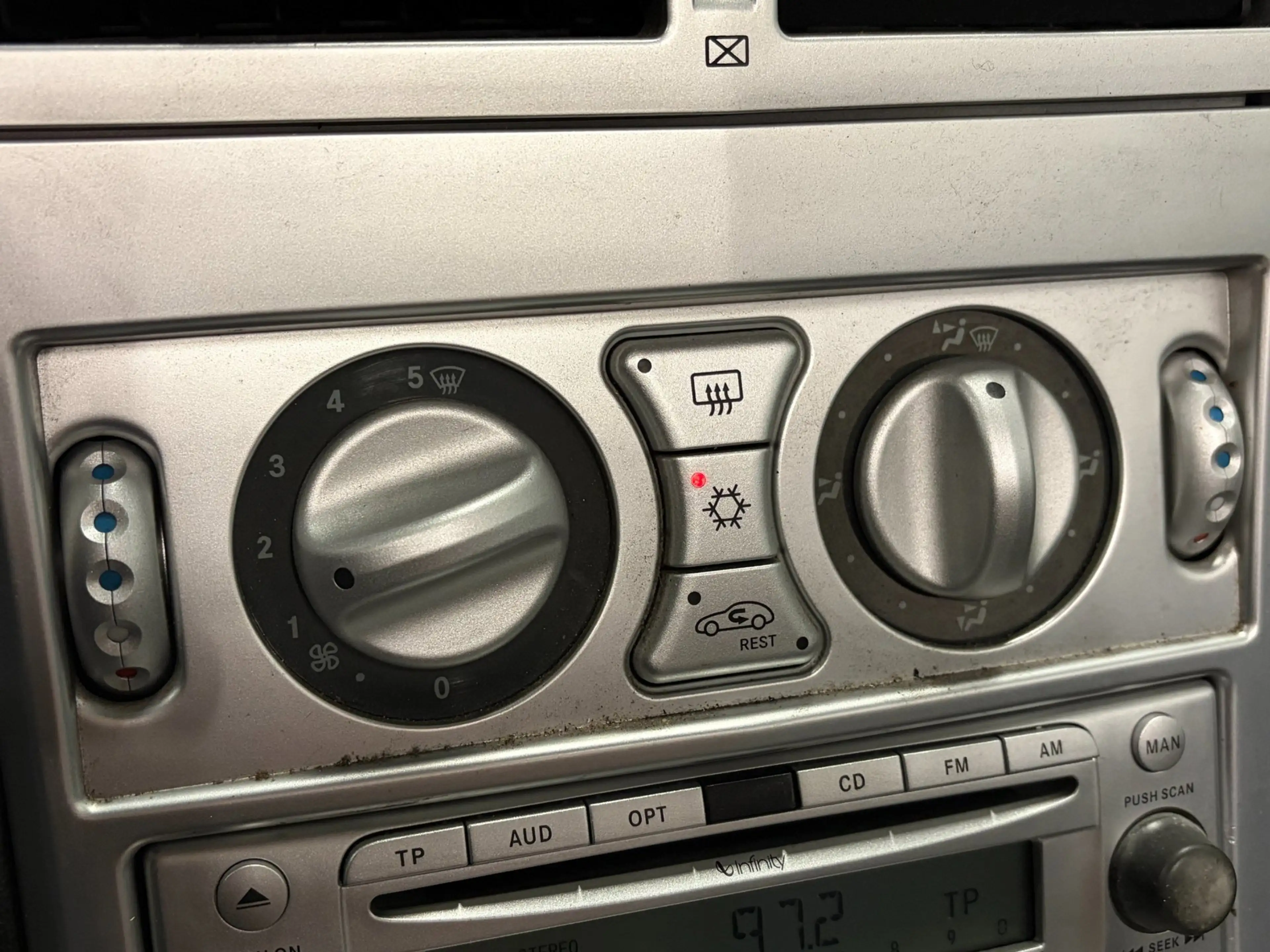 Chrysler Crossfire Cabrio 3.2 V6 Limited Automaat 218pk / Leder / Air — photo 12
