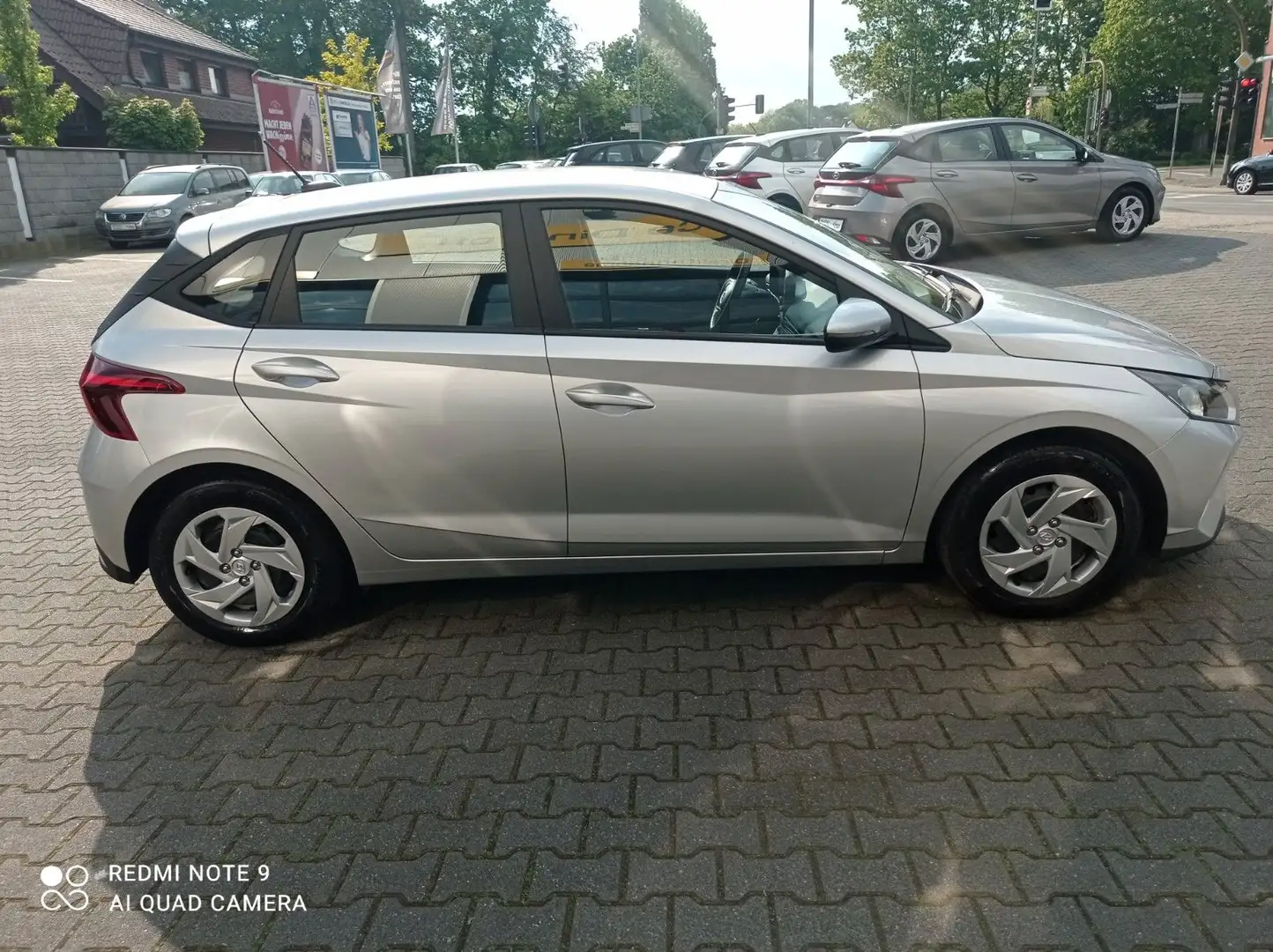 Hyundai i20 Select DAB+ Tempomat Bluetooth Klima Ezüst - 2