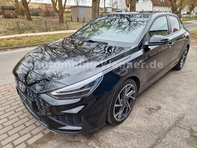 Hyundai i30 Fastback N Line Mild Hybrid Scheckheft gepfl