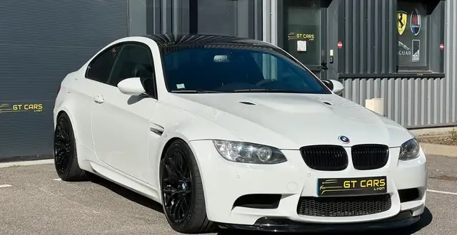 BMW M3 E92 coupé faible kilomètrage origine France toit carbone boîte mécanique