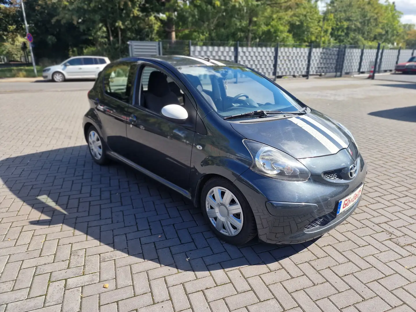 Toyota Aygo Aygo  5-Türer City Grau - 1