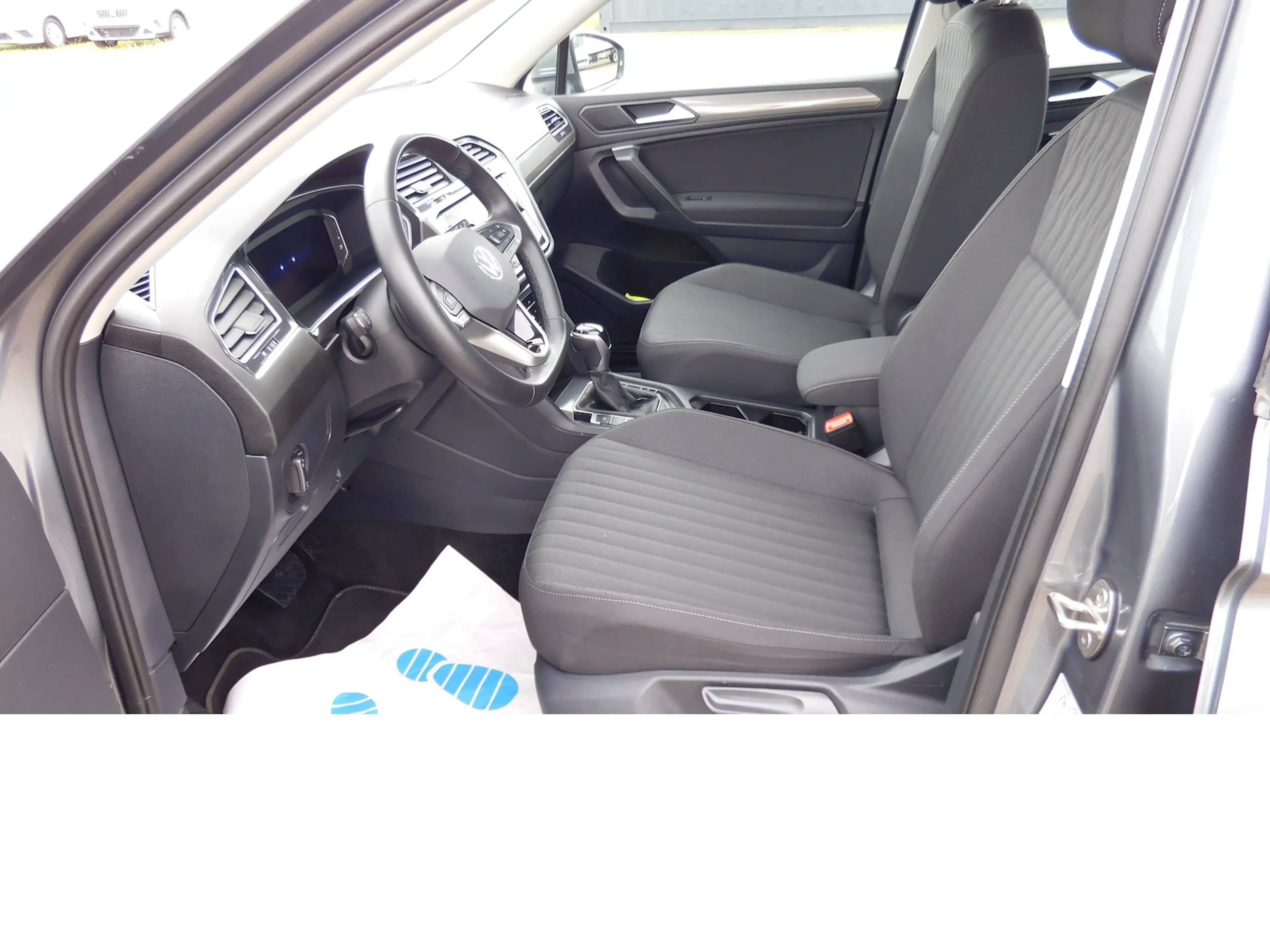 Volkswagen Tiguan Allspace 1.5 TSI Life 7 Sitze Navi DSG — photo 10