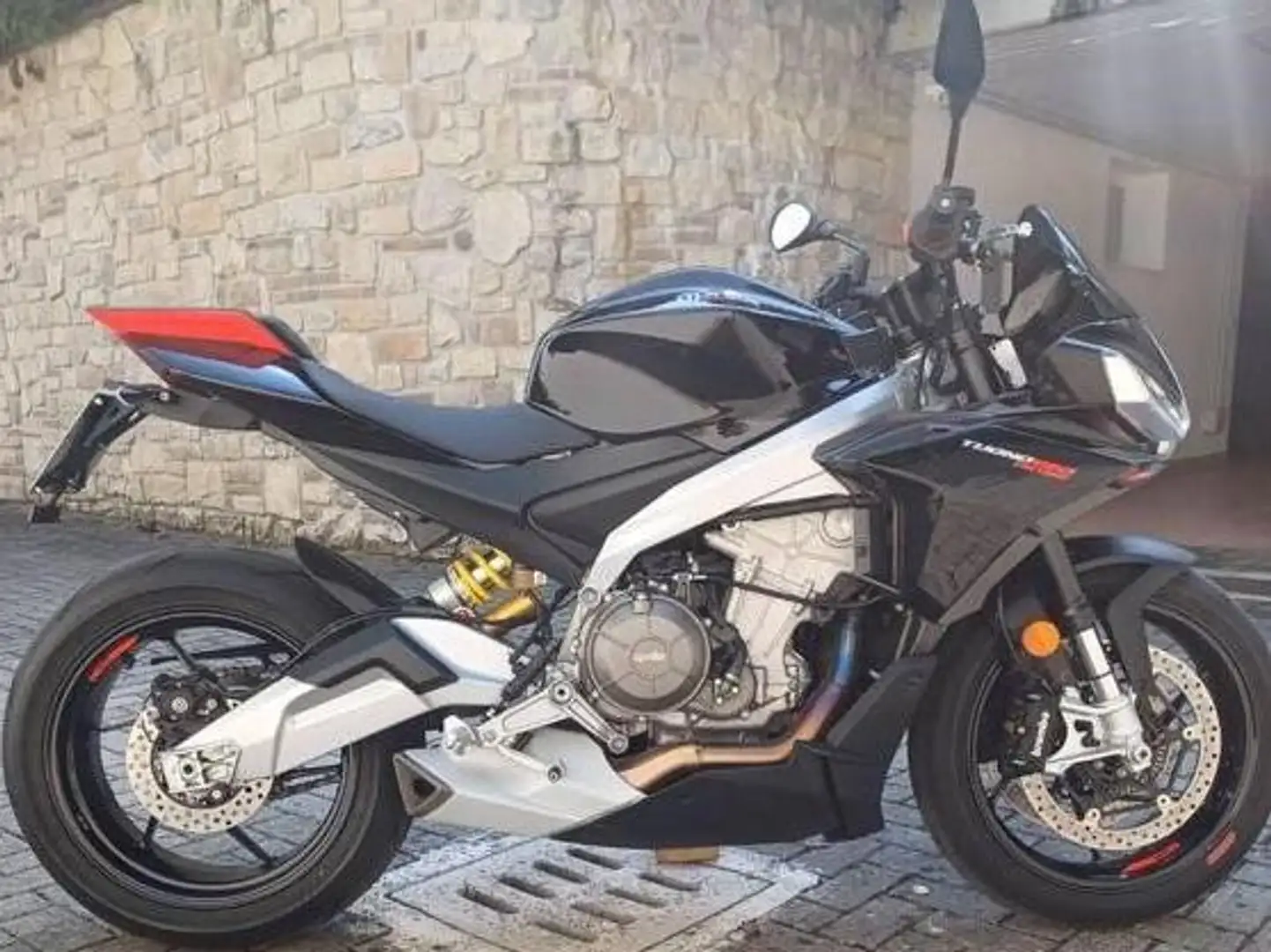 Aprilia Tuono 660 Factory Noir - 2