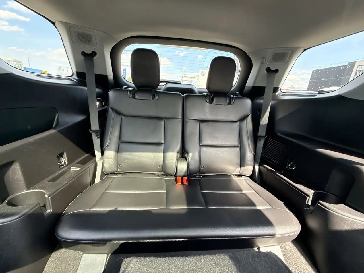 Ford Explorer photo Ford Explorer