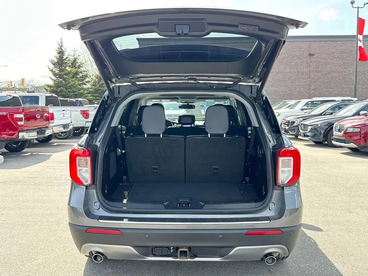 Ford Explorer photo Ford Explorer