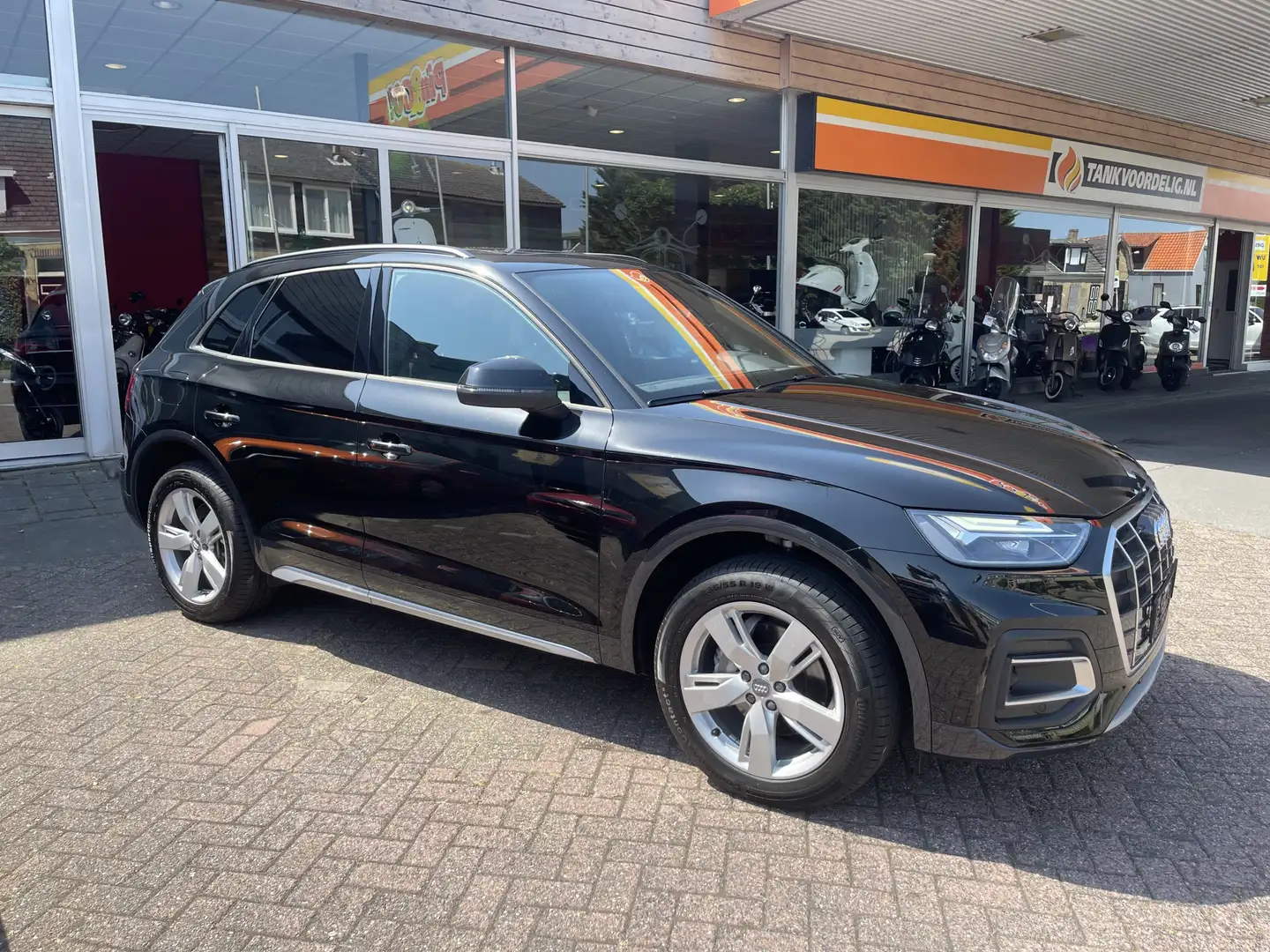 Audi Q5 45 TFSI S Line edition 265PK /Panorama Dak/Eletr t Schwarz - 2