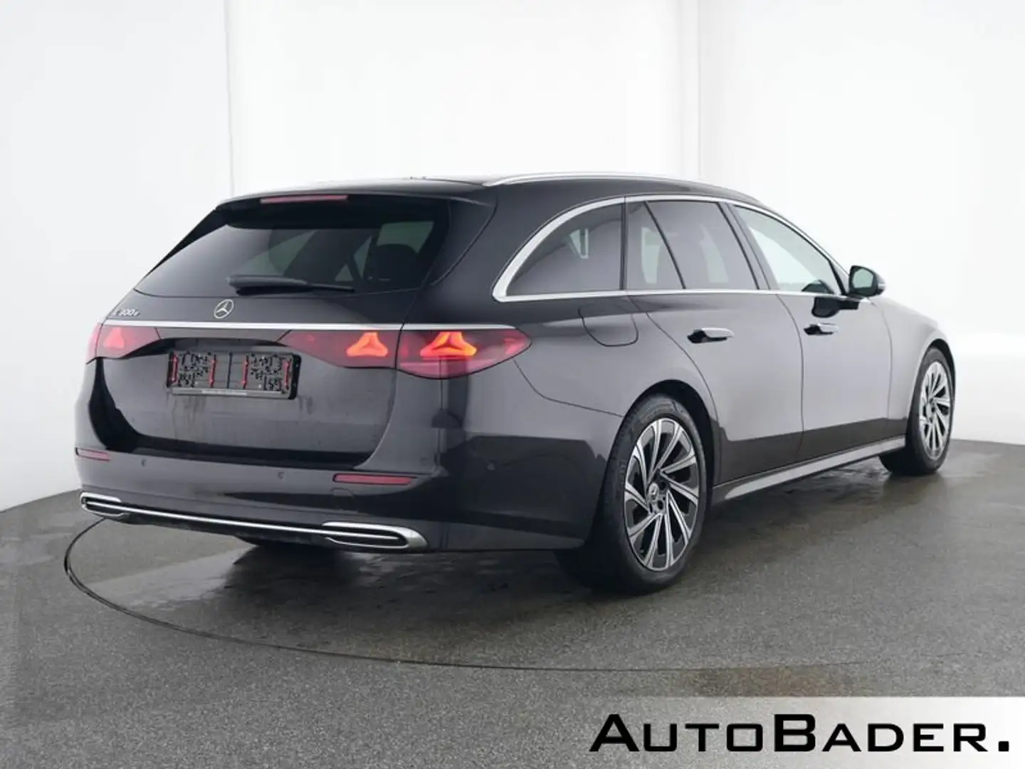 Mercedes-Benz E 300 E 300 e T AVANTGARDE Advanced KeylGO DISTR RFK Schwarz - 2