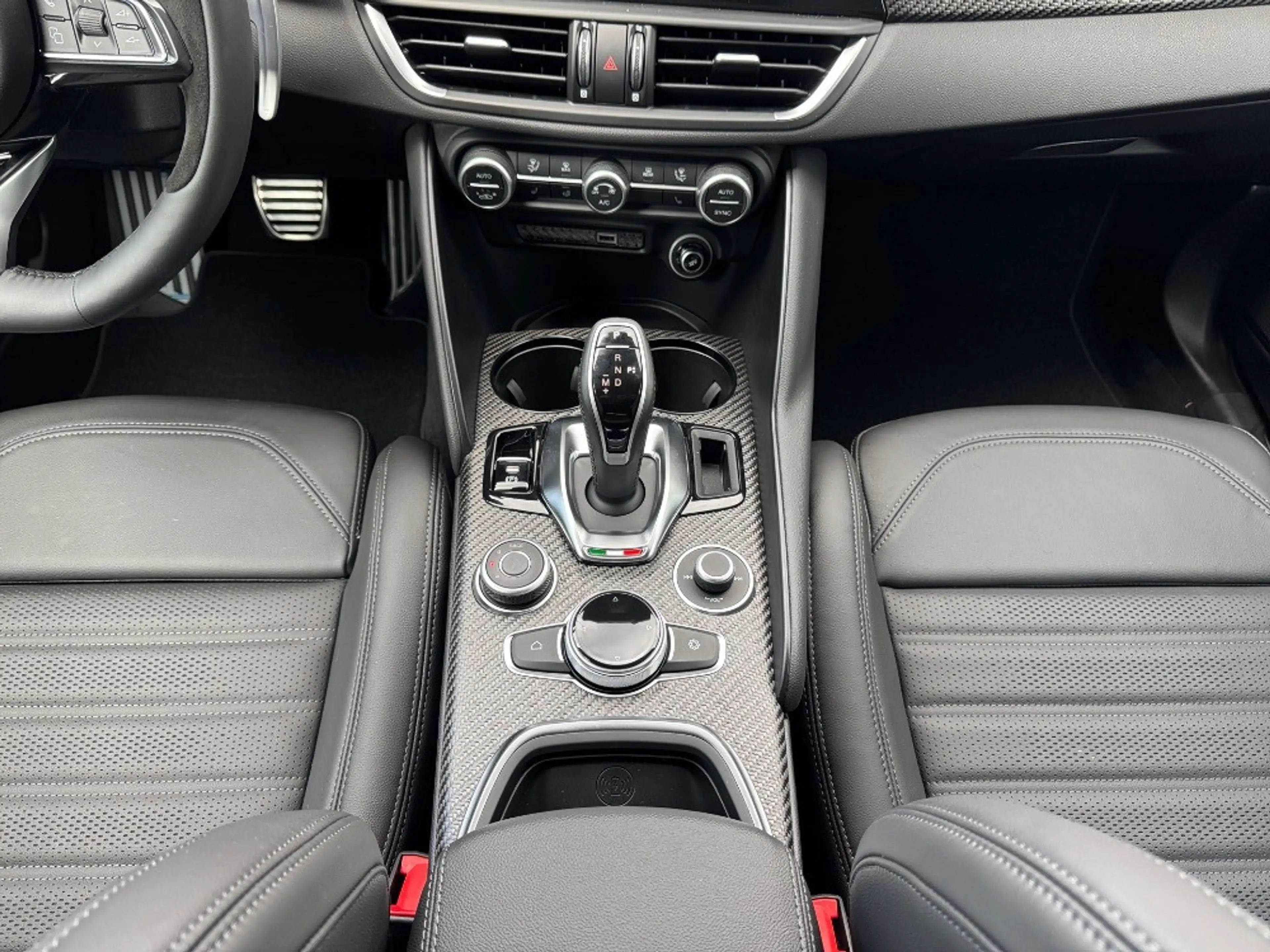 Alfa Romeo Giulia Quadrifoglio MY24 SOFORT|KERAMIK|AKRA — photo 13