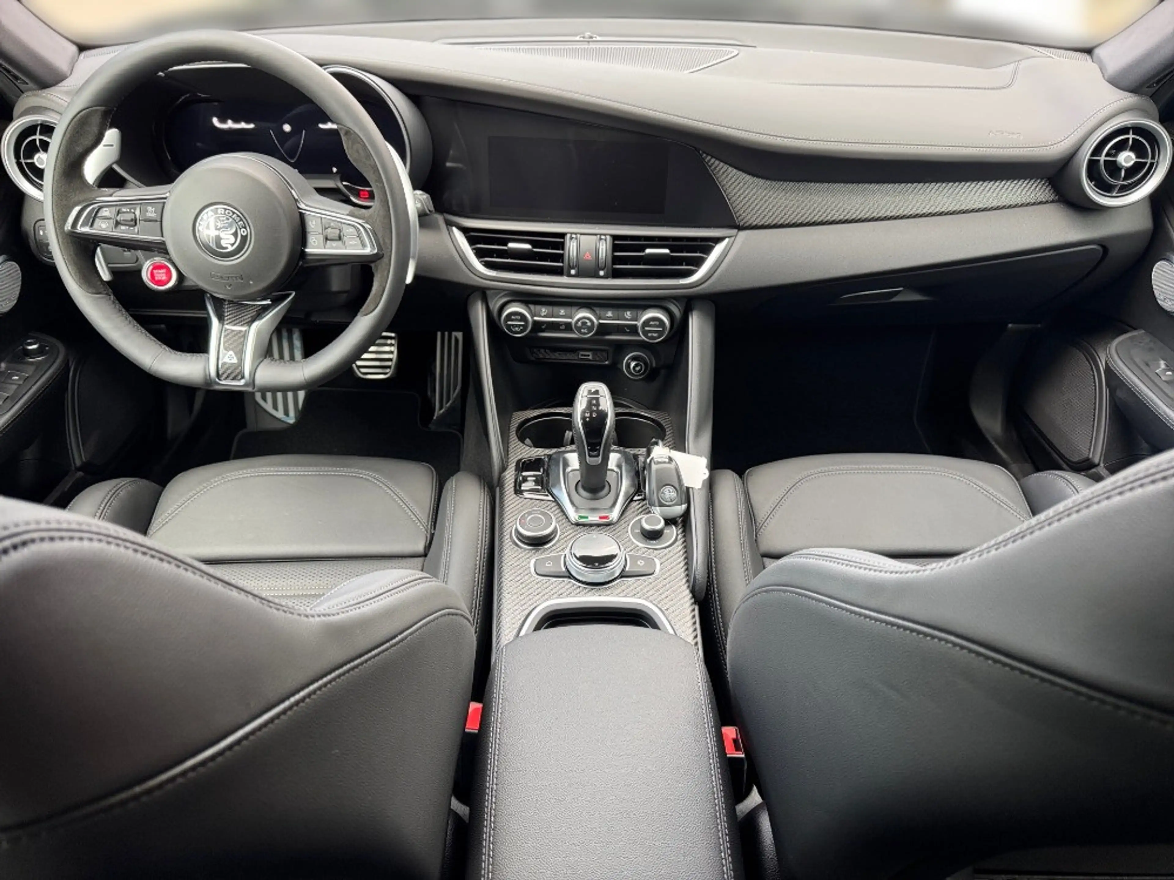 Alfa Romeo Giulia Quadrifoglio MY24 SOFORT|KERAMIK|AKRA — photo 10