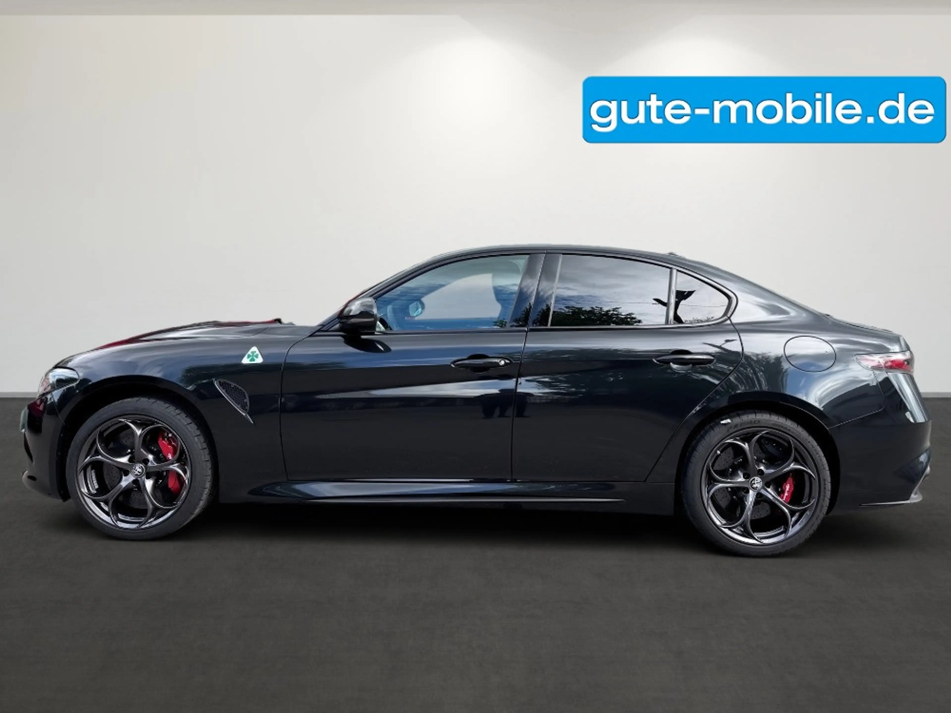 Alfa Romeo Giulia Quadrifoglio MY24 SOFORT|KERAMIK|AKRA — photo 2