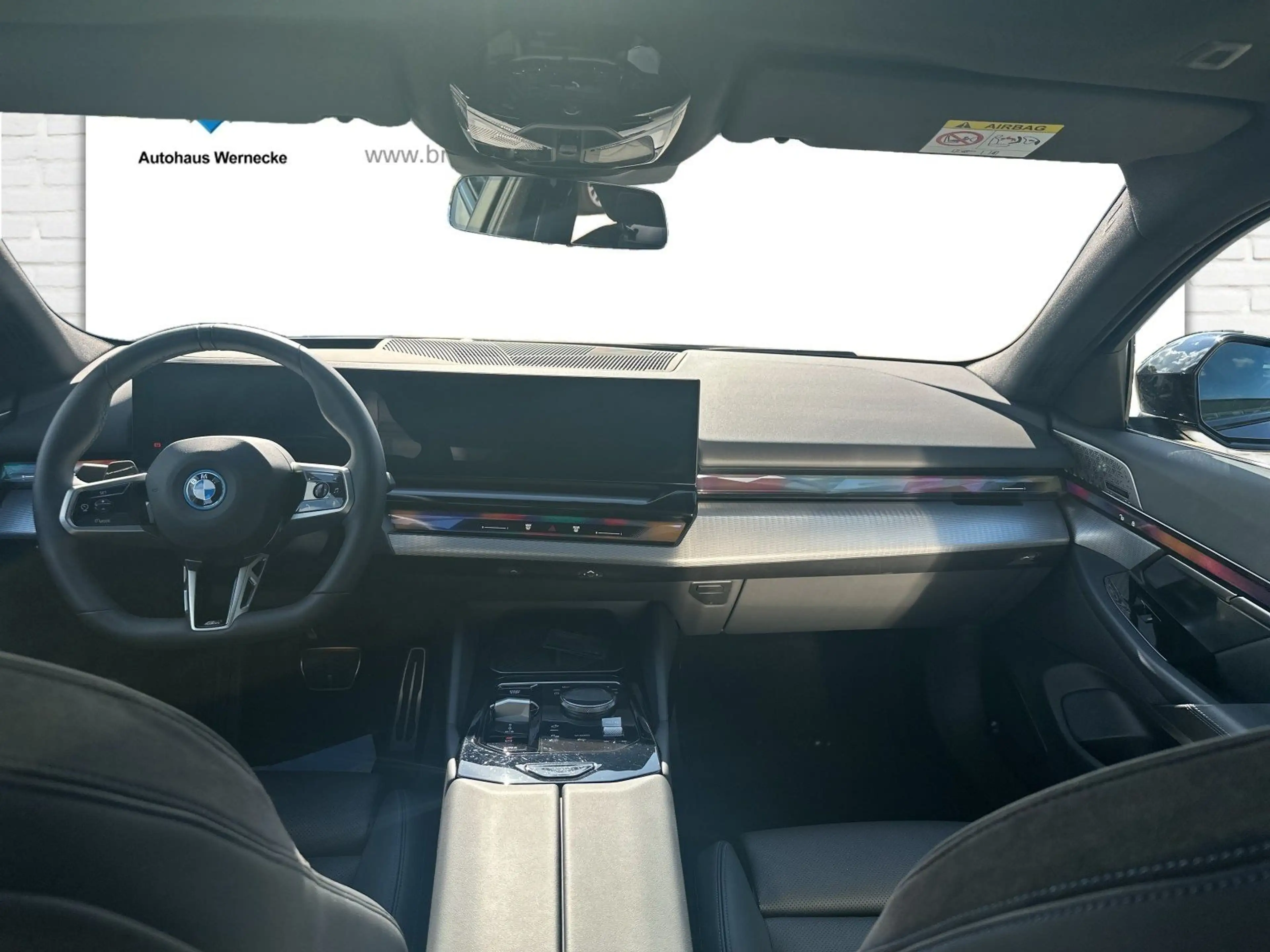 BMW i5 eDrive40 Touring M Sportpaket DAB LED AHK — photo 10