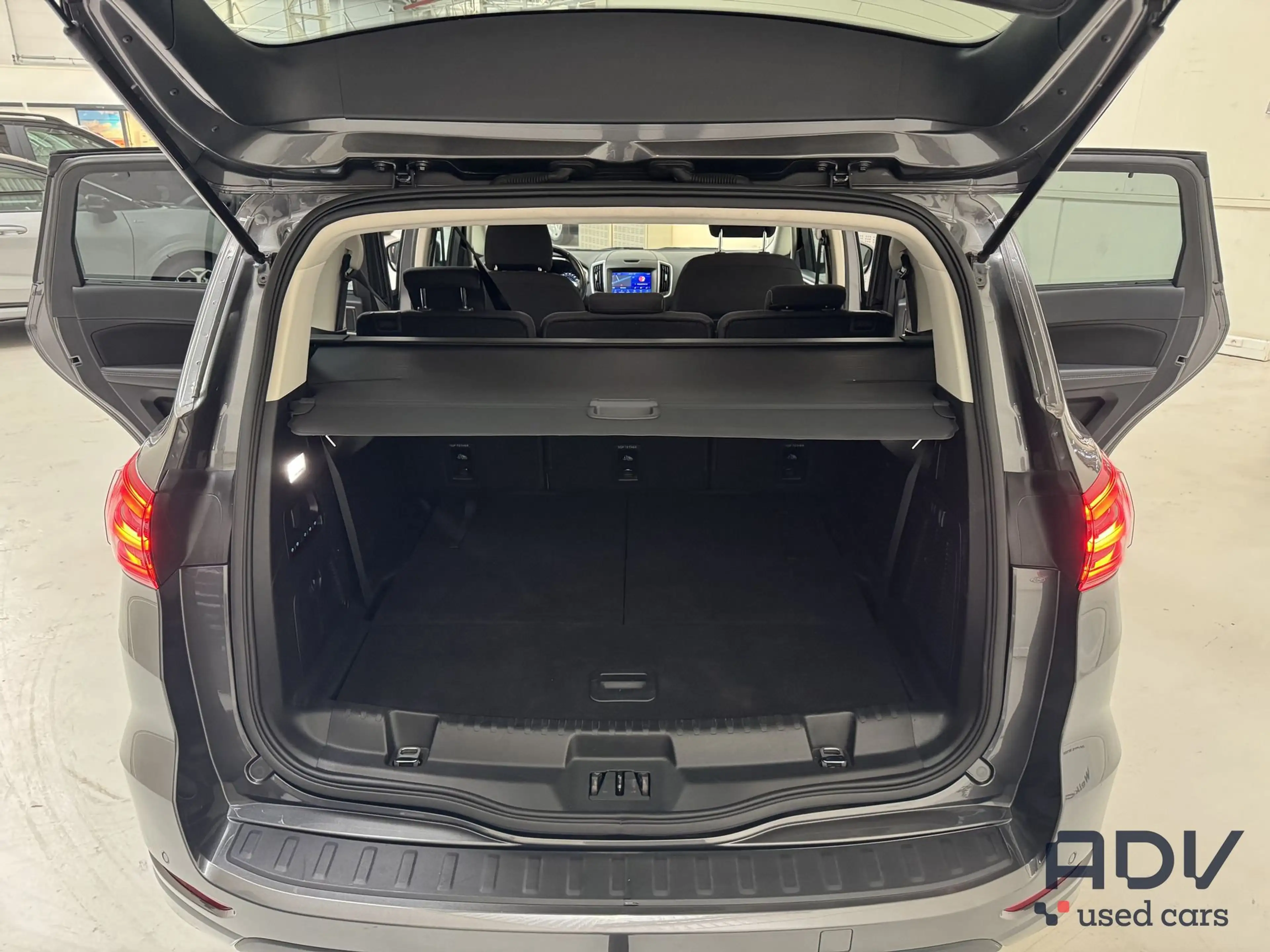 Ford S-Max Full Hybride - Winter Pack - 7 zitplaatsen!! — photo 6