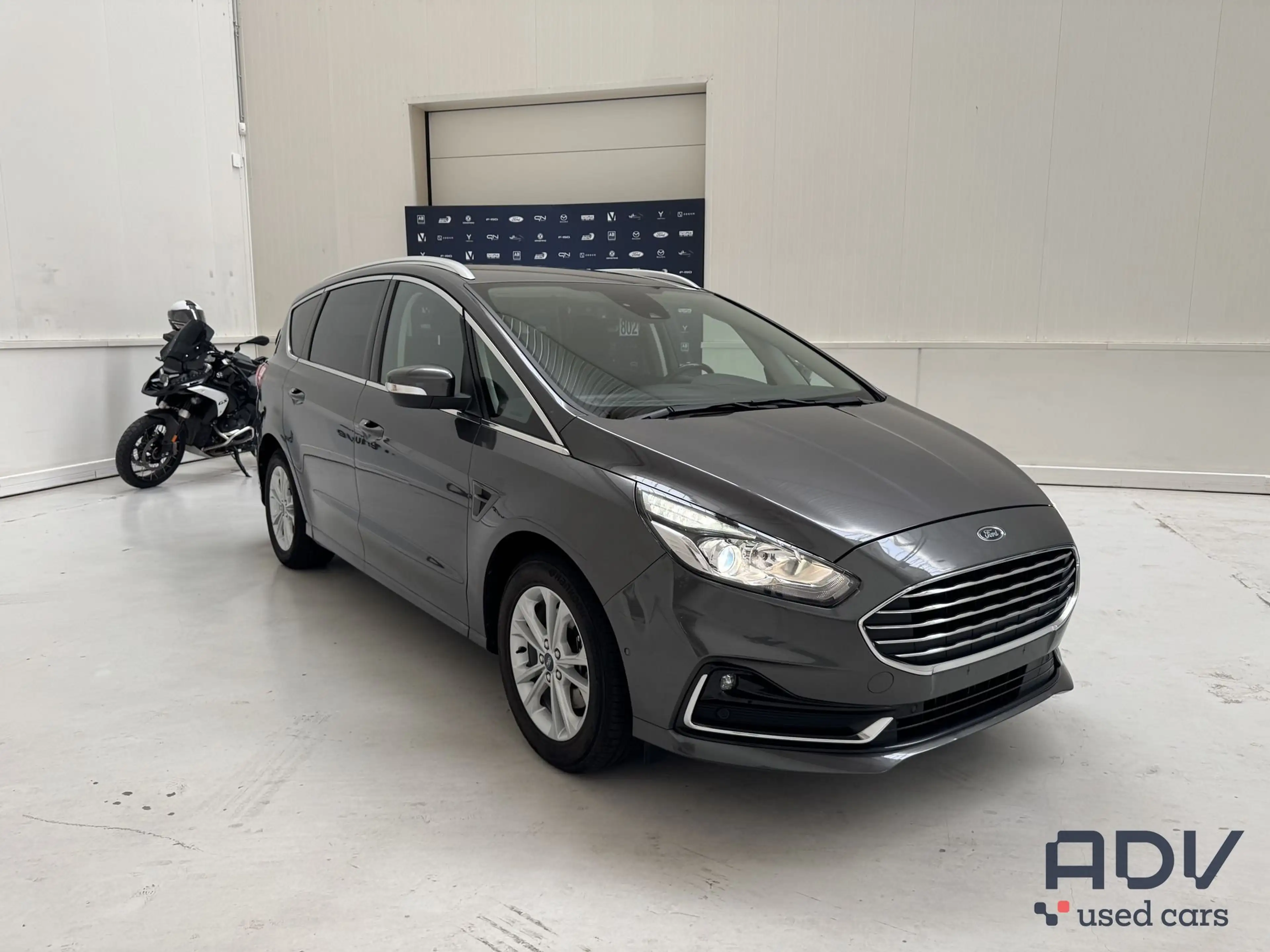 Ford S-Max Full Hybride - Winter Pack - 7 zitplaatsen!! — photo 12