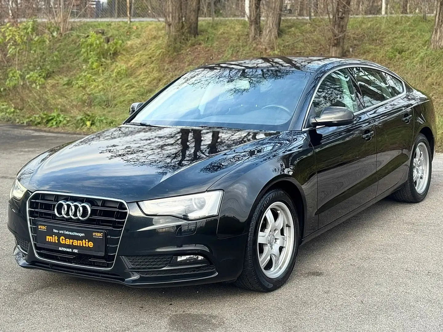 Audi A5 SB 2,0 TDI Aut.|Zahnriemen neu| Sehr gepflegt| Schwarz - 1