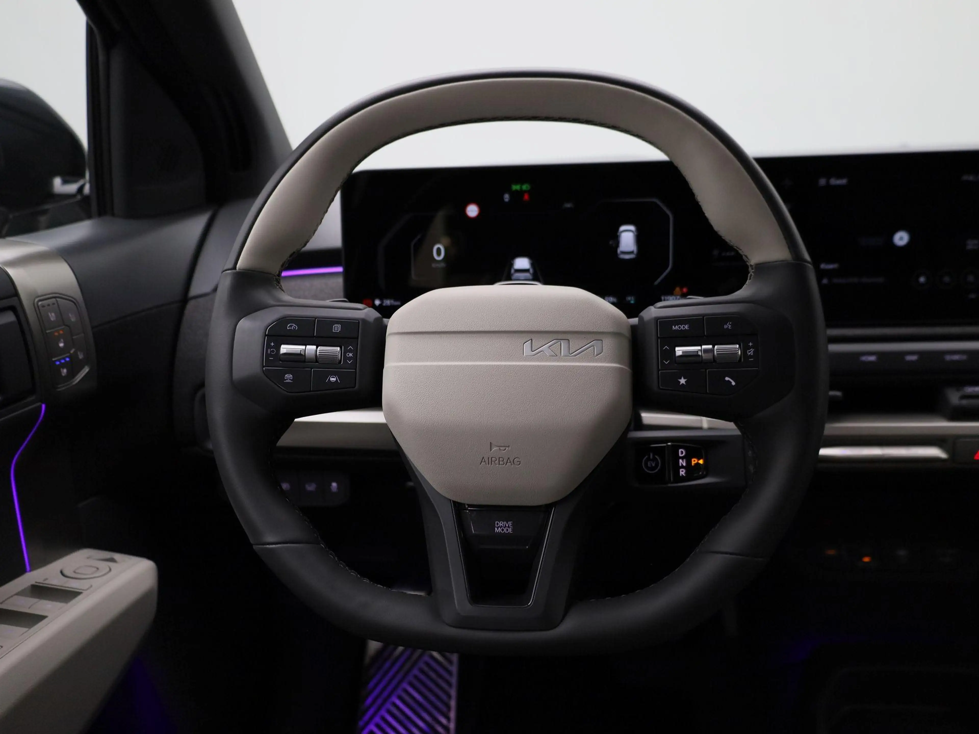 Kia EV3 GT-PlusLine 81.4 kWh | NAVI | CAMERA | ELEKTR KLEP — photo 7