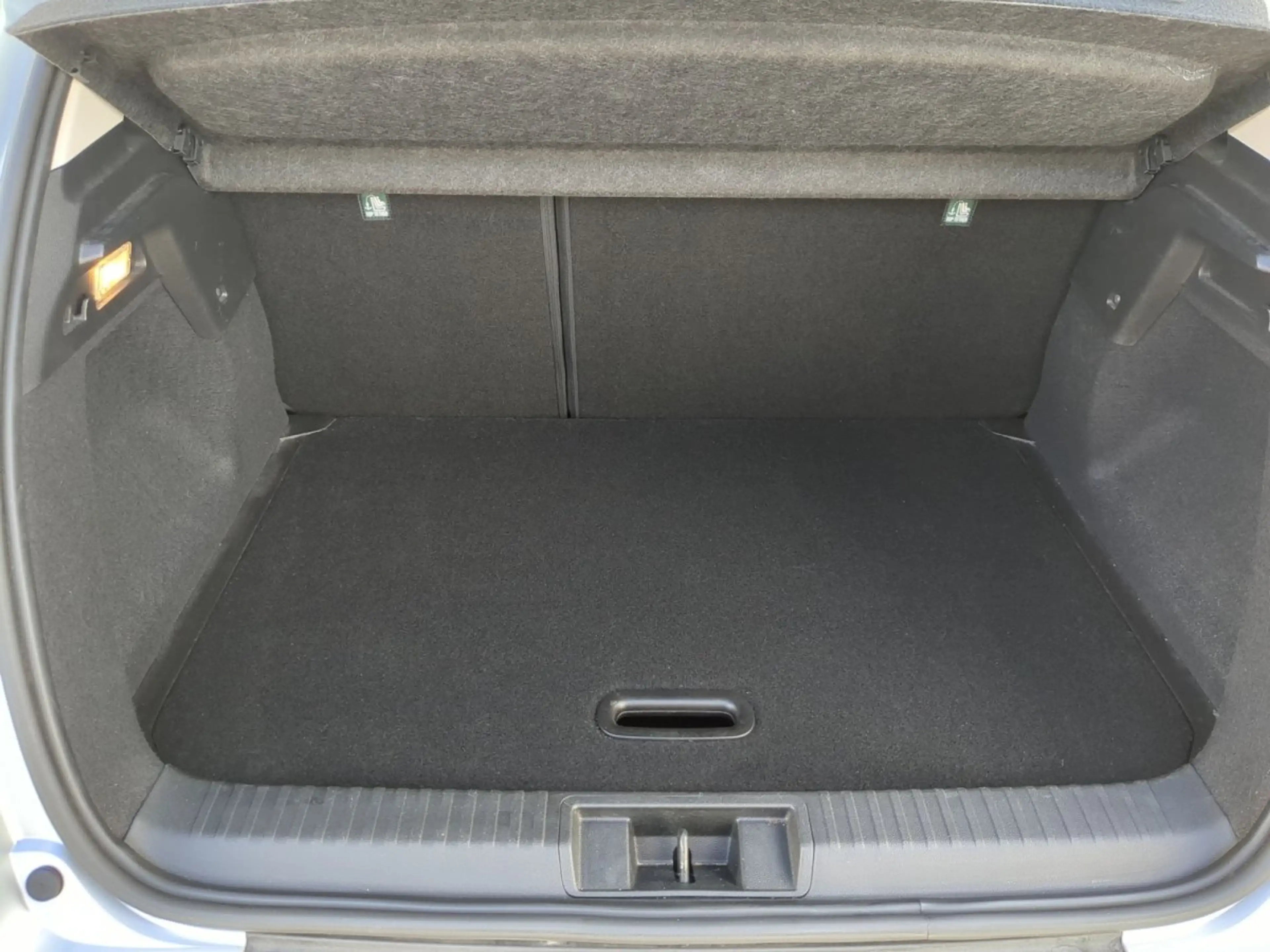 Renault Captur TCe 100 Intens — photo 14