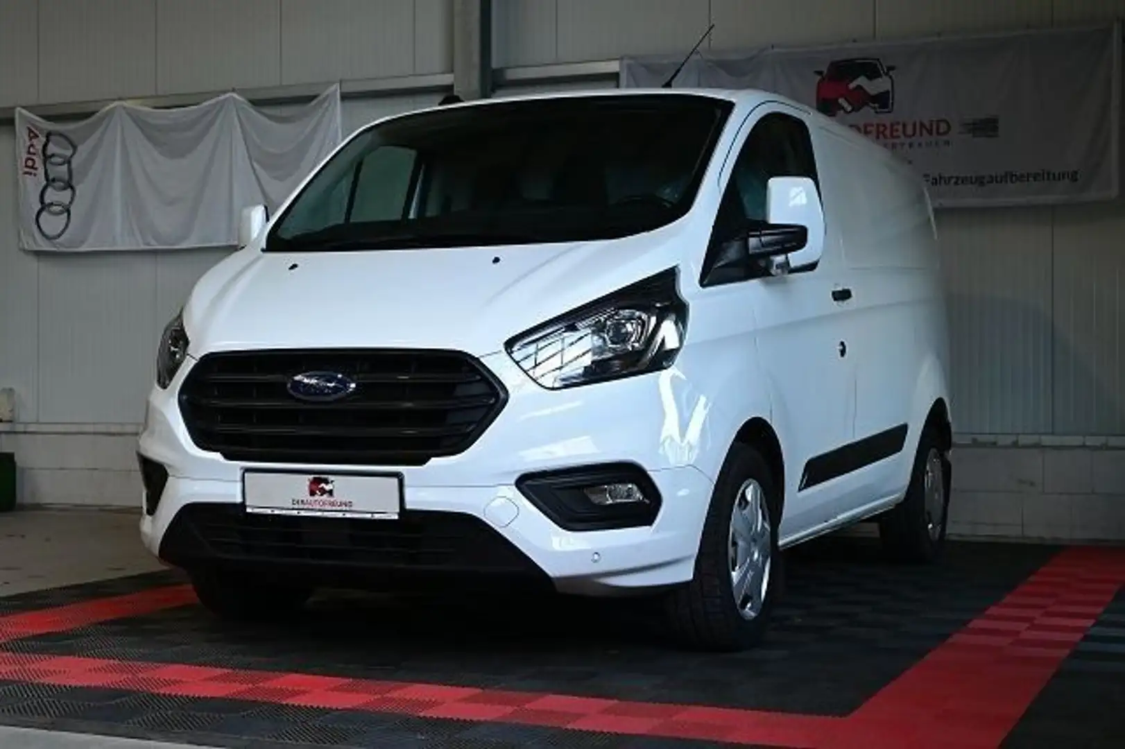 Ford Transit Custom L1 *AHK/Automatik* Weiß - 2
