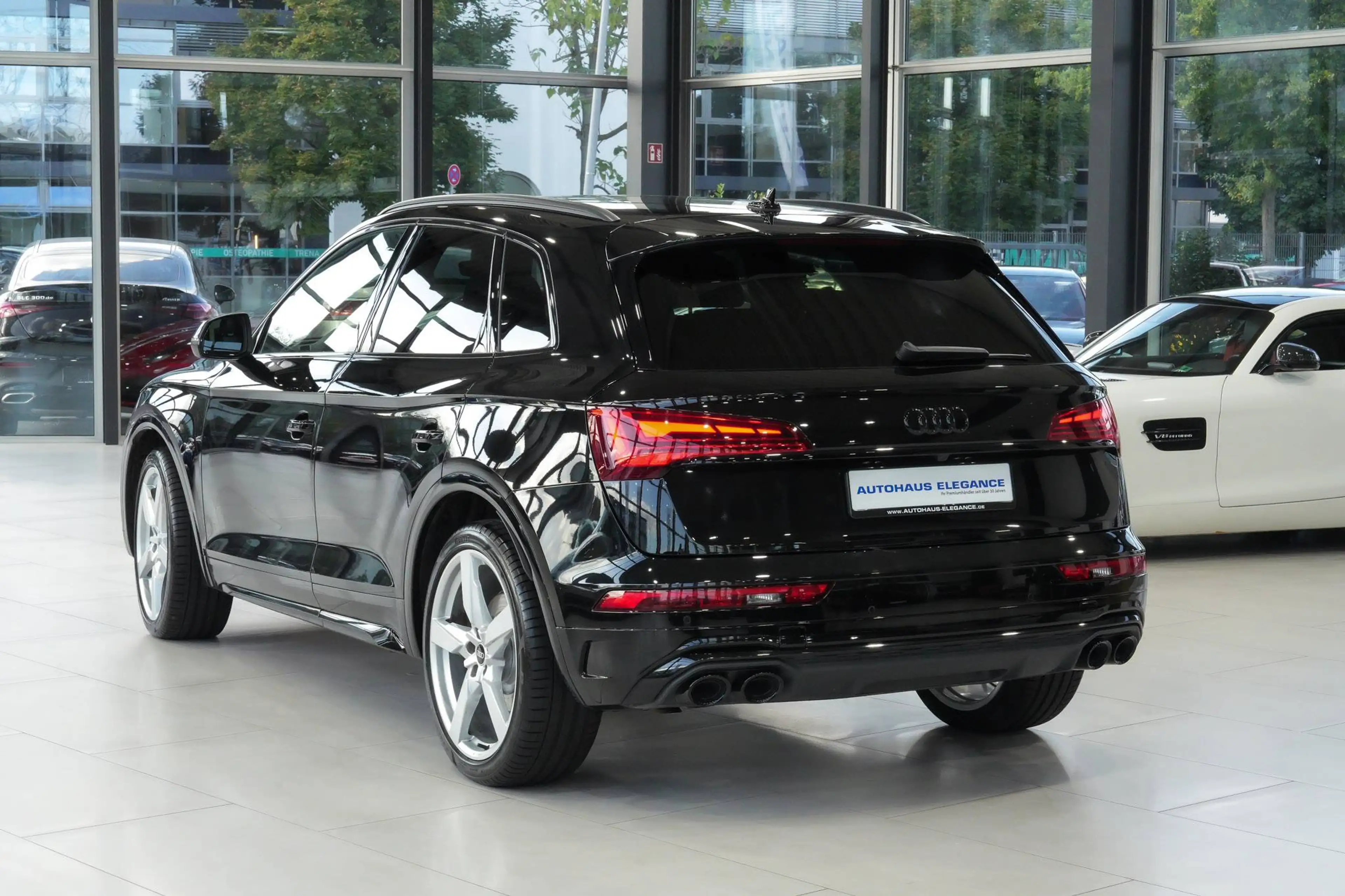 Audi SQ5 quattro*SPORTSITZE*MATRIX*LM"21"*KAMERA*1-HD* — photo 3