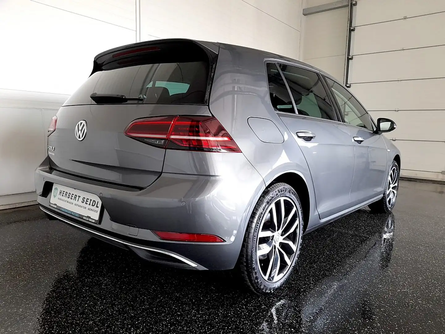 Volkswagen e-Golf VII 35,8kWh *WÄRMEPUMPE / CCS-LADEDOSE / VIRTUE... Szürke - 2