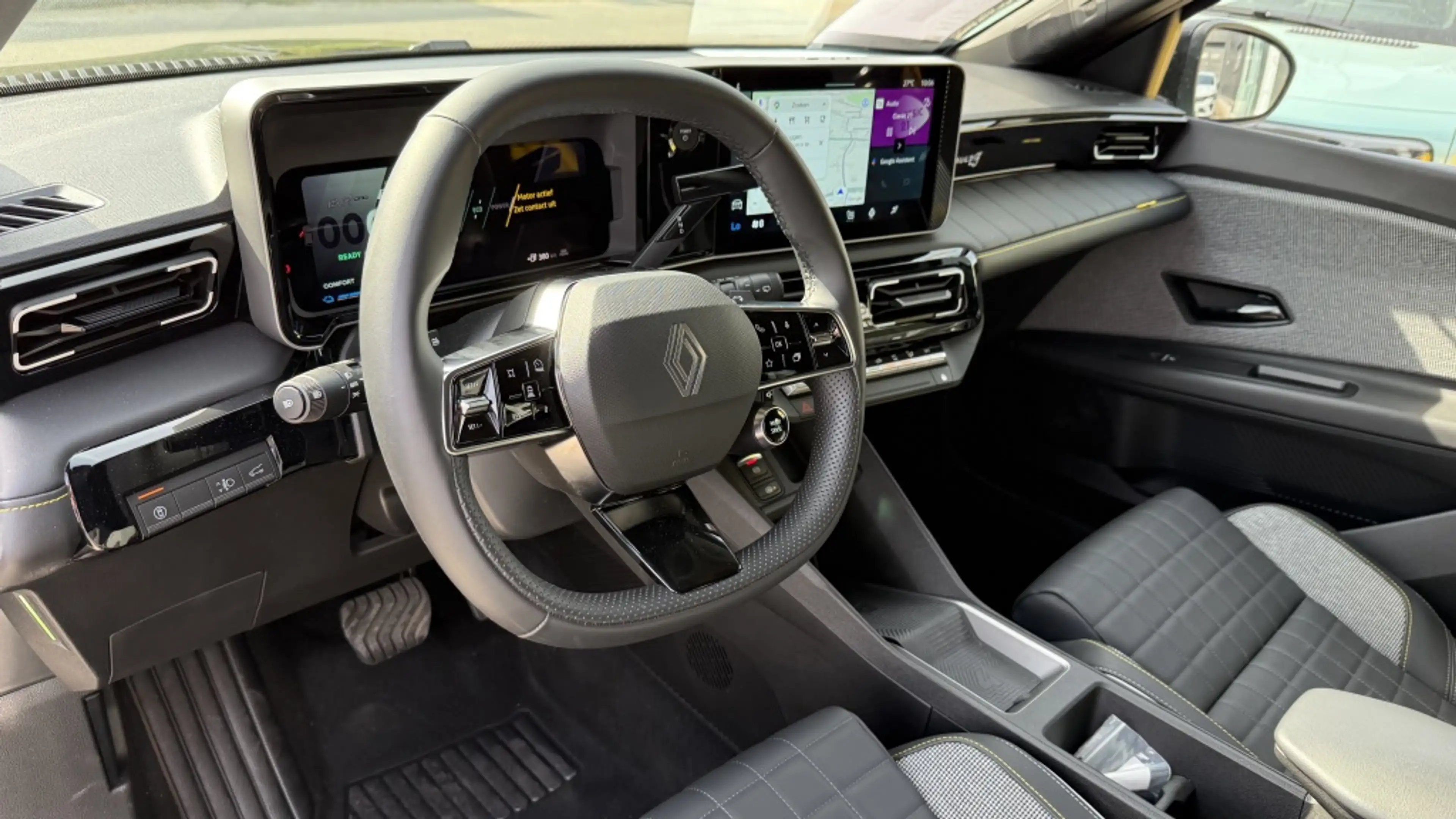 Renault R 4 Iconic 52 kWh Comfort Range — photo 13