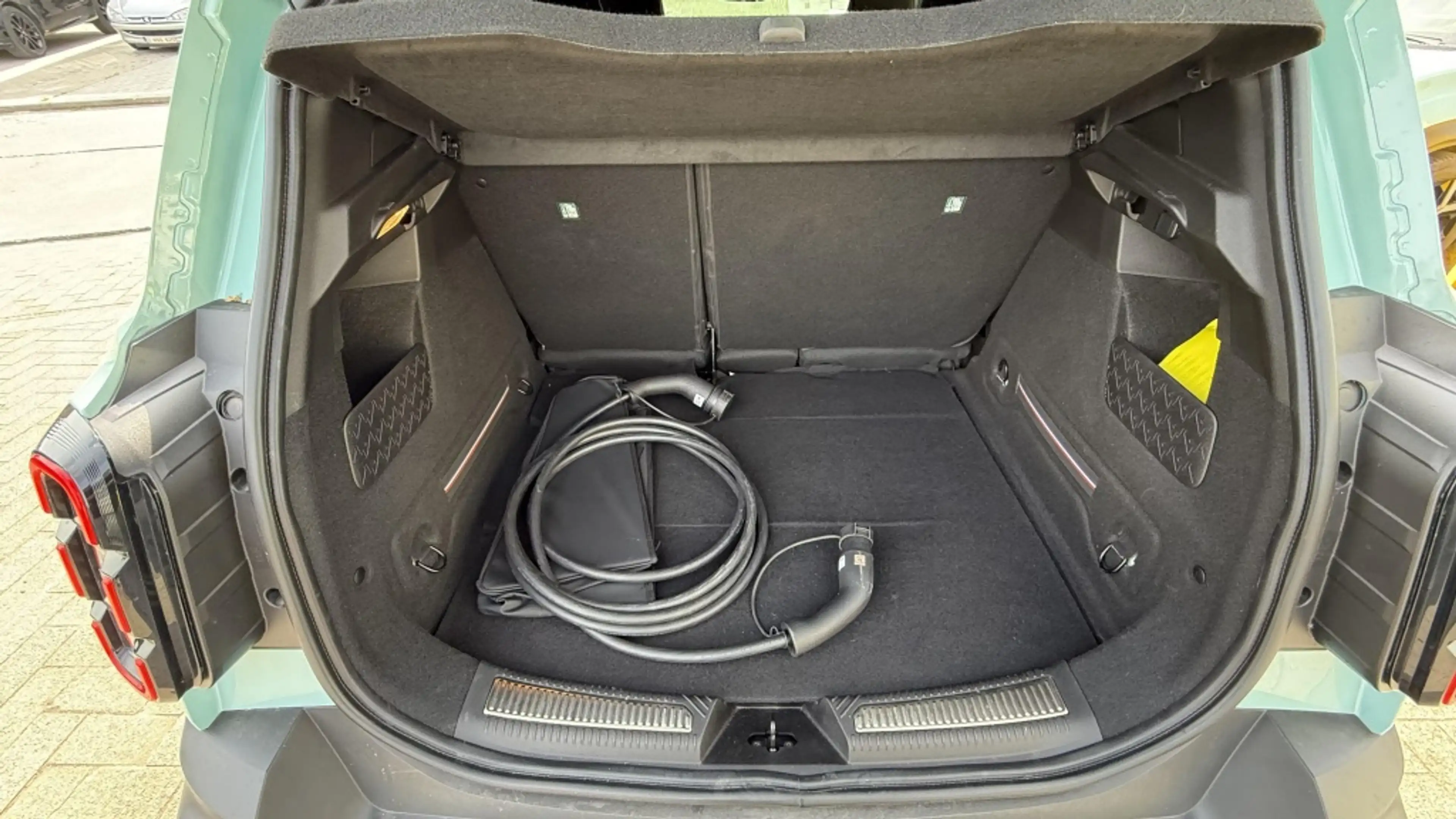 Renault R 4 Iconic 52 kWh Comfort Range — photo 6