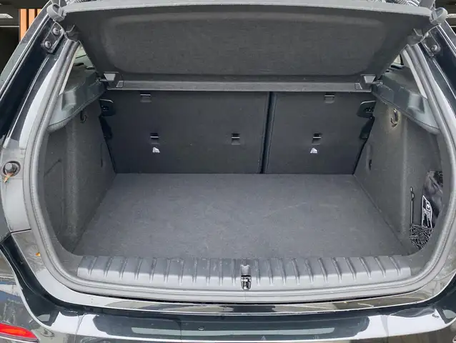 BMW 1 Series view 13