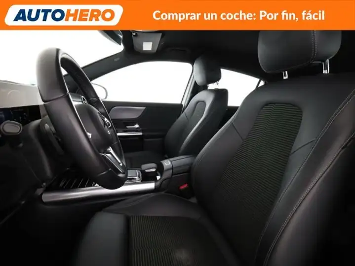 Mercedes-Benz GLA 2022, foto 11