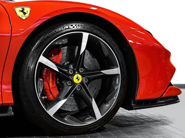 Ferrari SF90 Stradale view 6