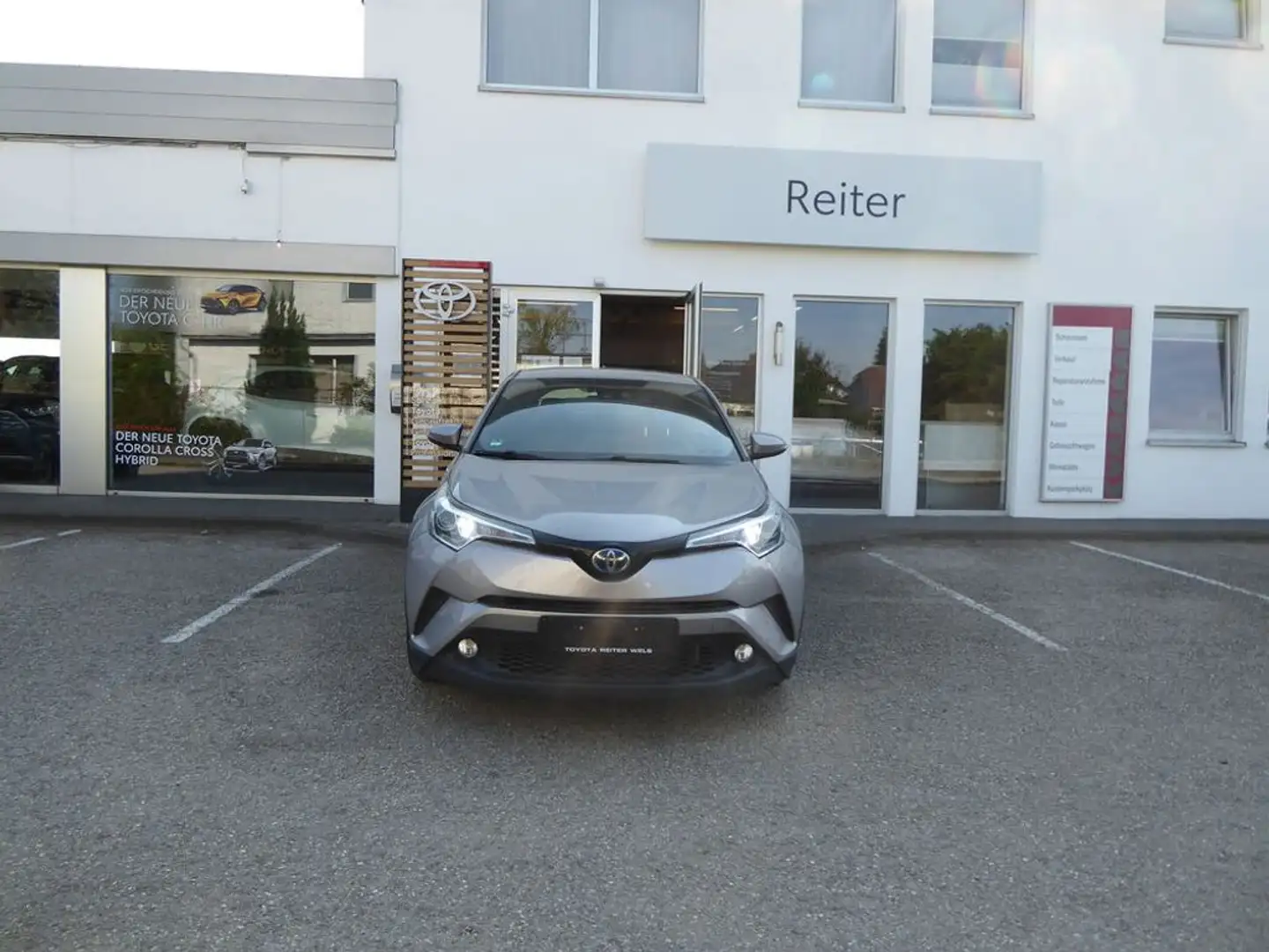 Toyota C-HR Hybrid *NAVI*BSM* Grau - 1