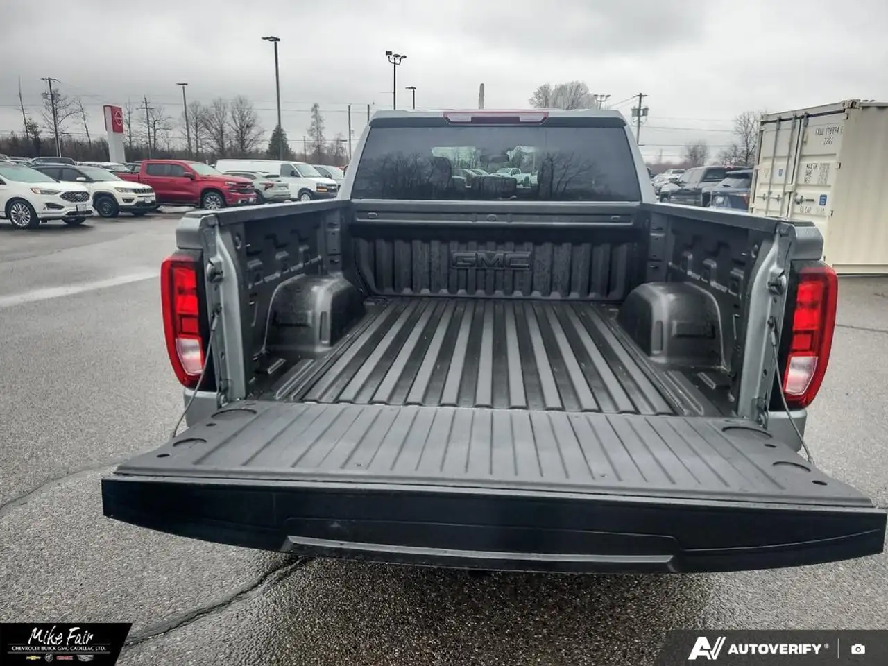 GMC Sierra 1500 снимка GMC Sierra 1500