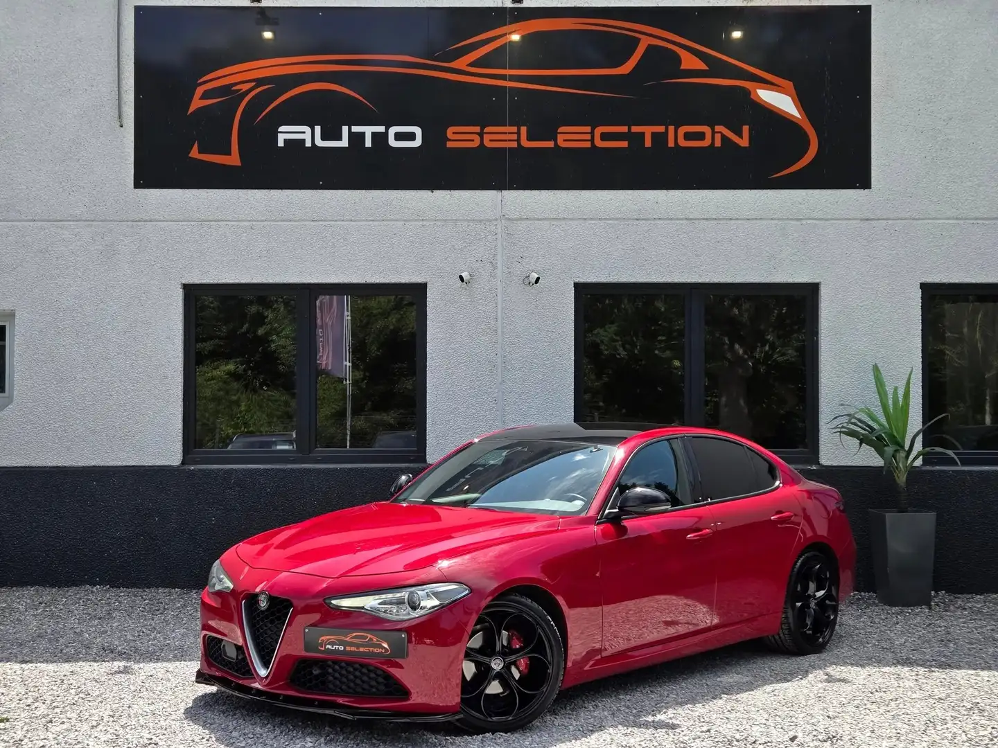 Alfa Romeo Giulia 2.2 JTDm Super - LEATHER - MAXTON - NAVI - DNA Rouge - 1