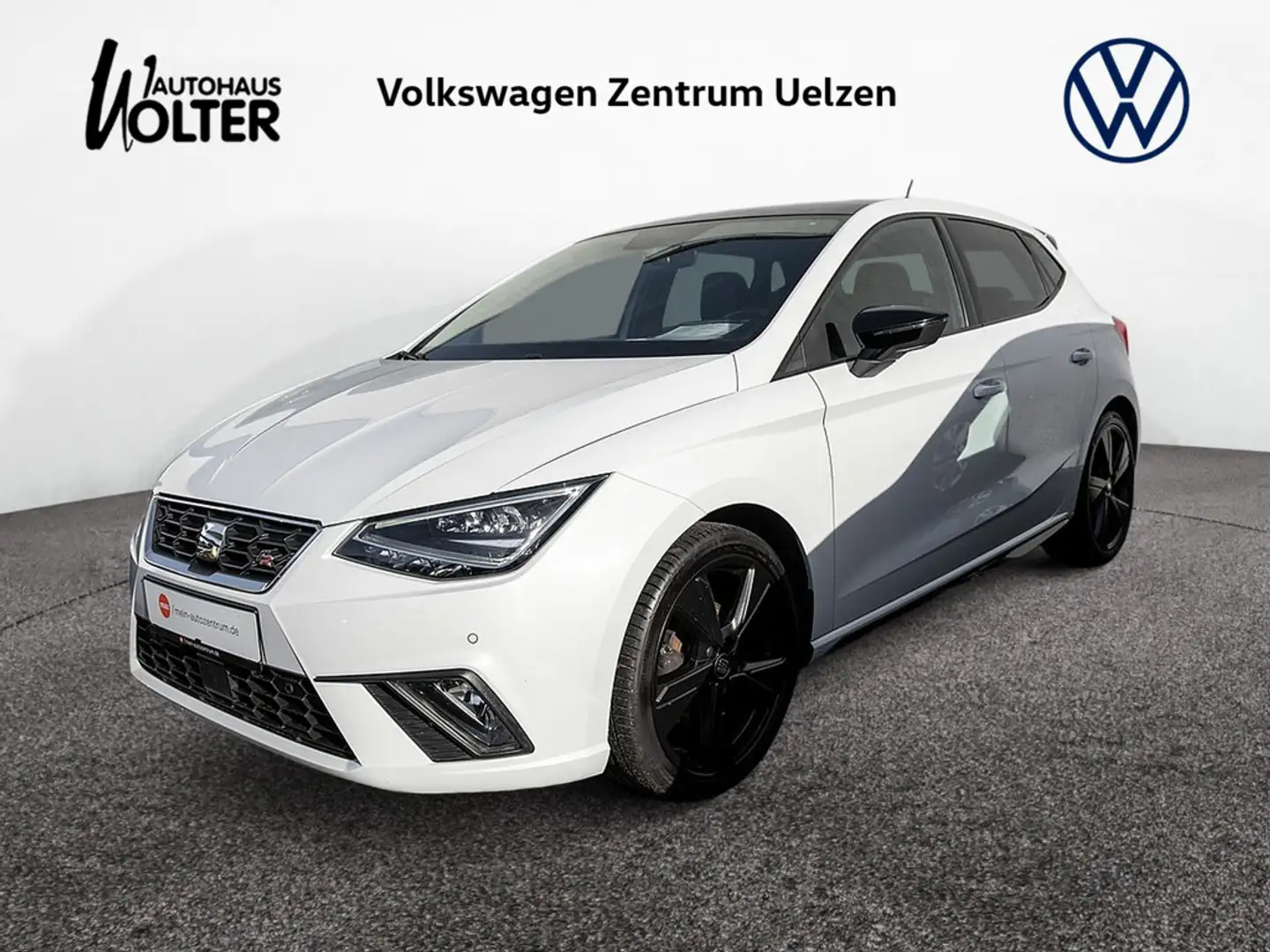 SEAT Ibiza 1.0 TSI Black Edition DSG PANO KAM ACC Weiß - 1