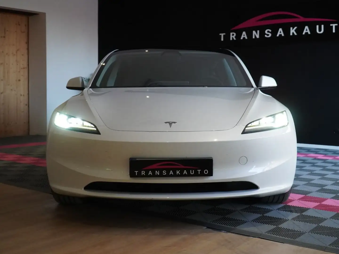 Tesla Model 3 283 CH Autonomie Standard Range RWD Wit - 2