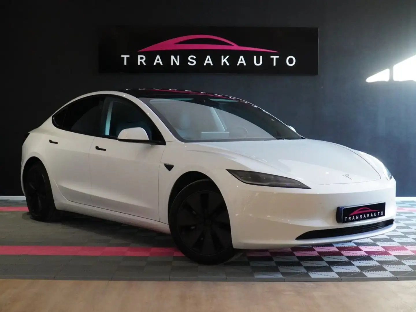 Tesla Model 3 283 CH Autonomie Standard Range RWD Wit - 1