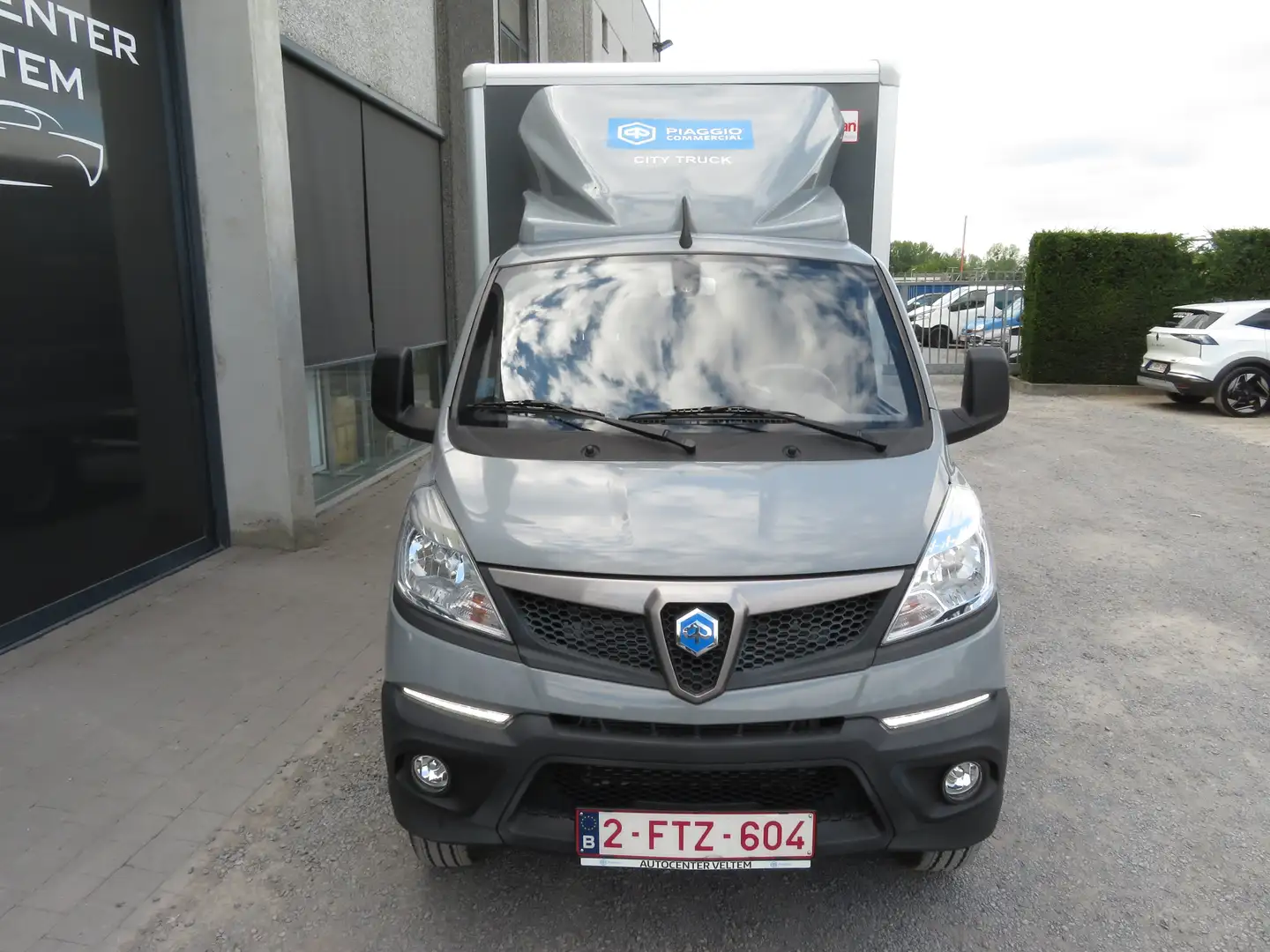Piaggio Porter Porter NP6 TWB 325 LONG RANGE LPG Grijs - 2
