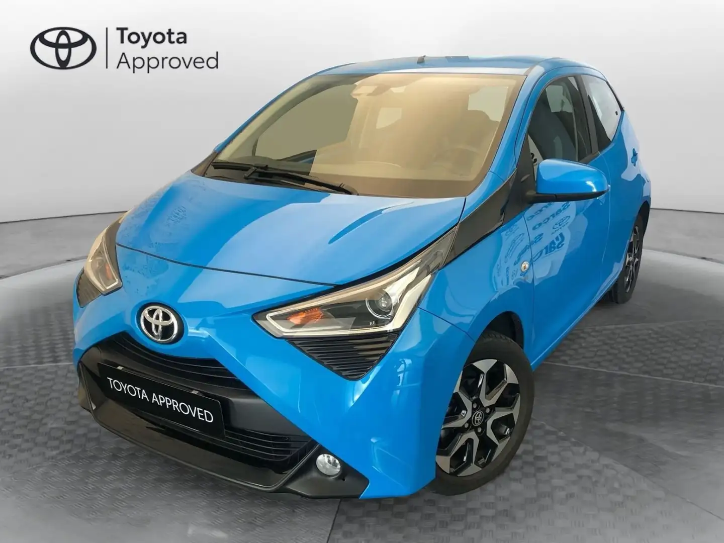 Toyota Aygo 1.0 VVT-i 72 CV 5 porte x-play Blu/Azzurro - 1