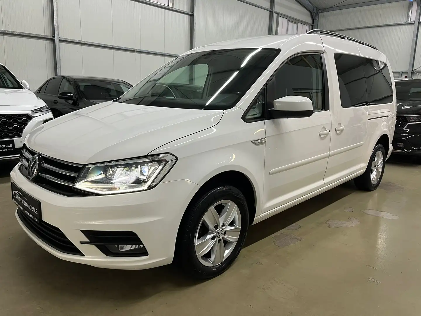 Volkswagen Caddy Maxi 2.0 TDIKamera AHK NAVI STADHZG DAB Weiß - 1