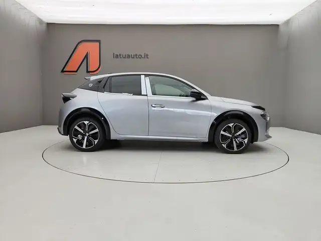 Lancia Ypsilon view 9