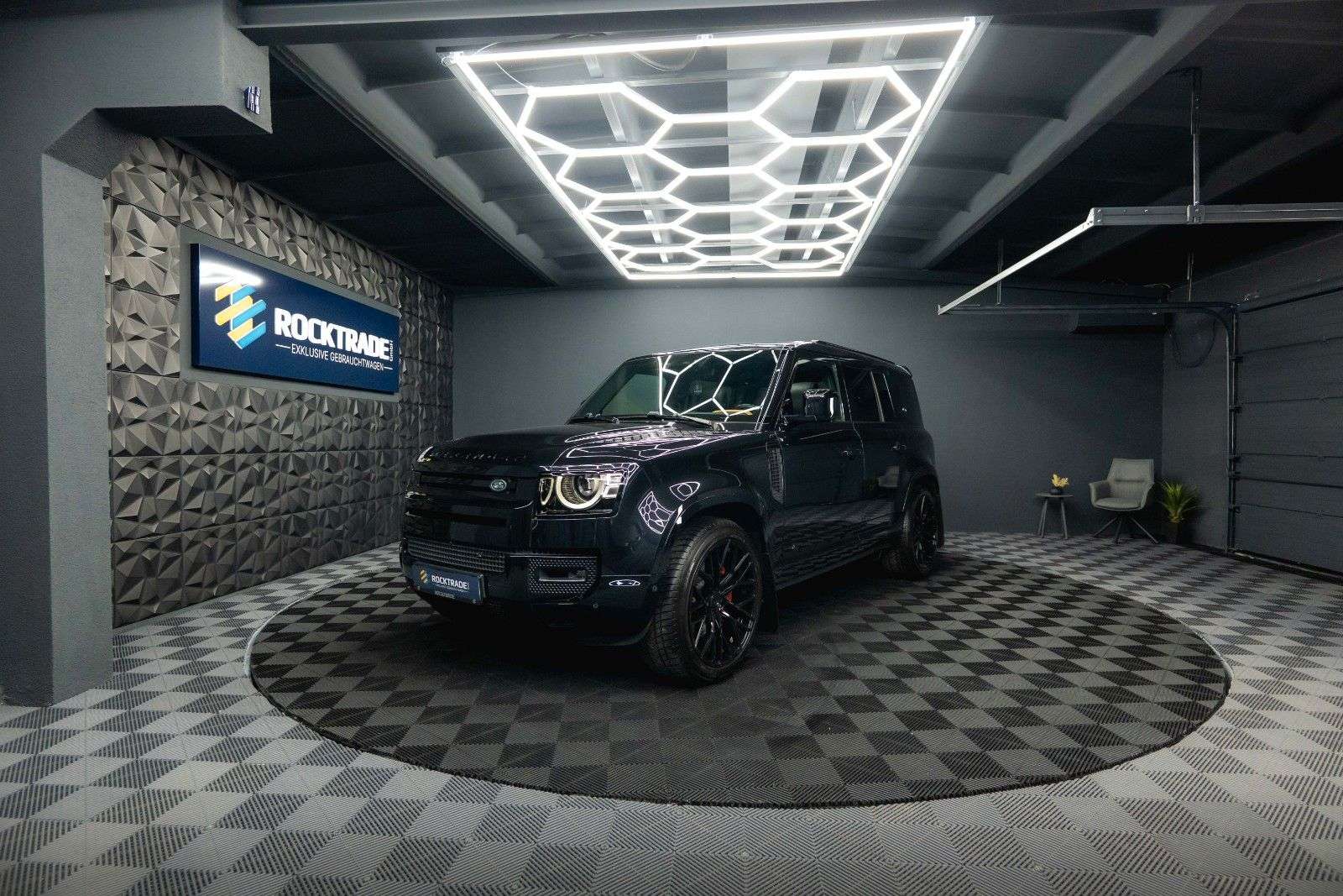 Second hand Land Rover Defender 3.0