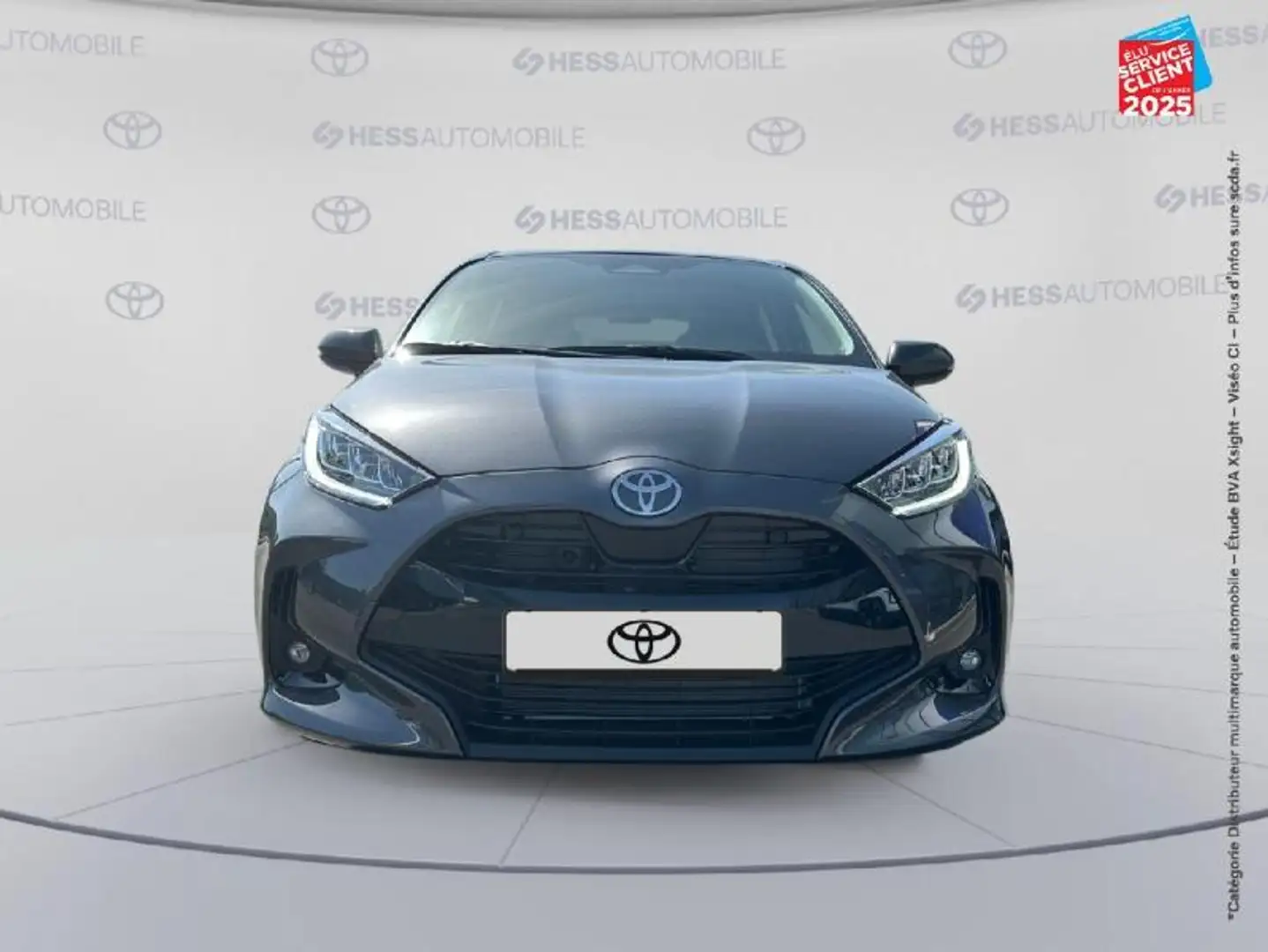 Toyota Yaris 116h Design 5p MY25 Gris - 2