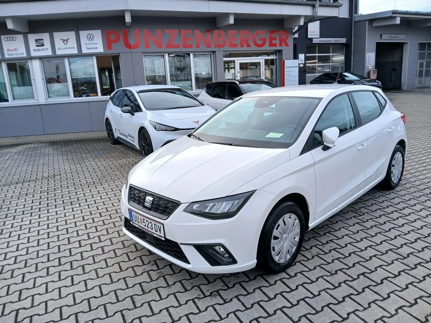 SEAT Ibiza Reference 1.0 TSI Weiß - 2