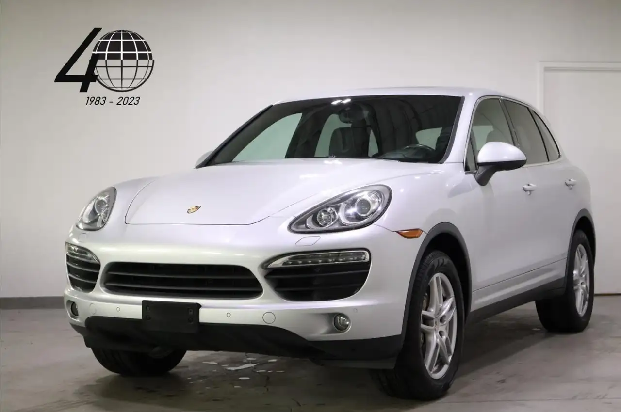 Porsche Cayenne снимка Porsche Cayenne