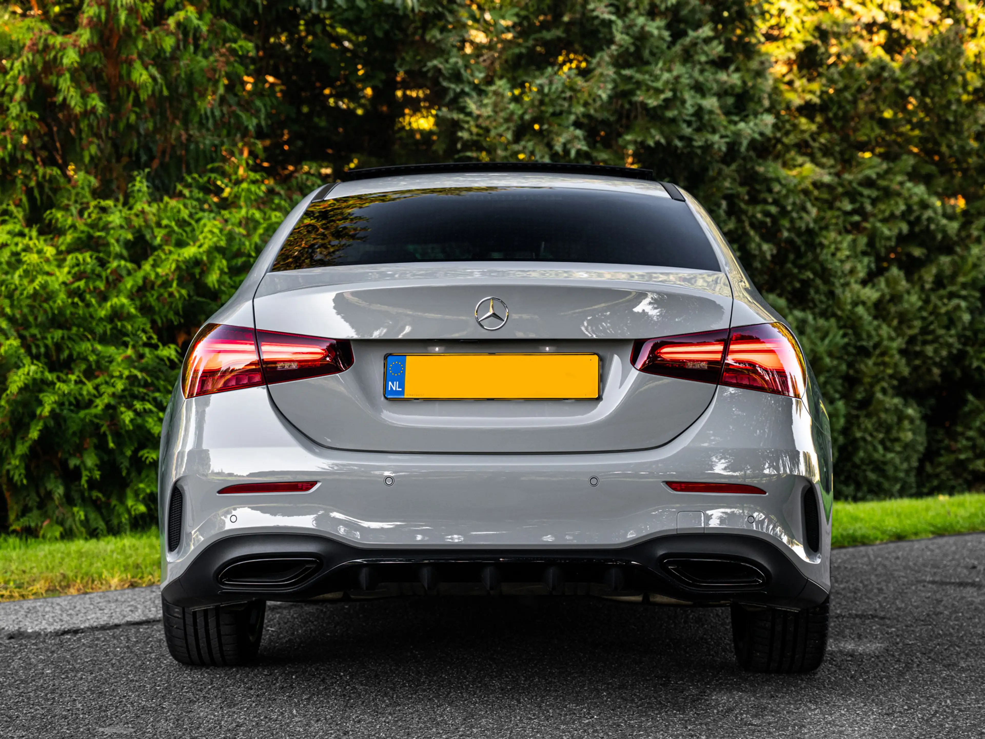 Mercedes-Benz A 180 2025 AMG Line Night | Pano | Manufaktur Grau — photo 5