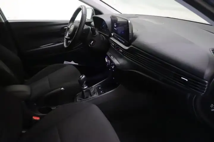 Hyundai i20 5P TGDI 1.0 KLASS 2025, foto 5