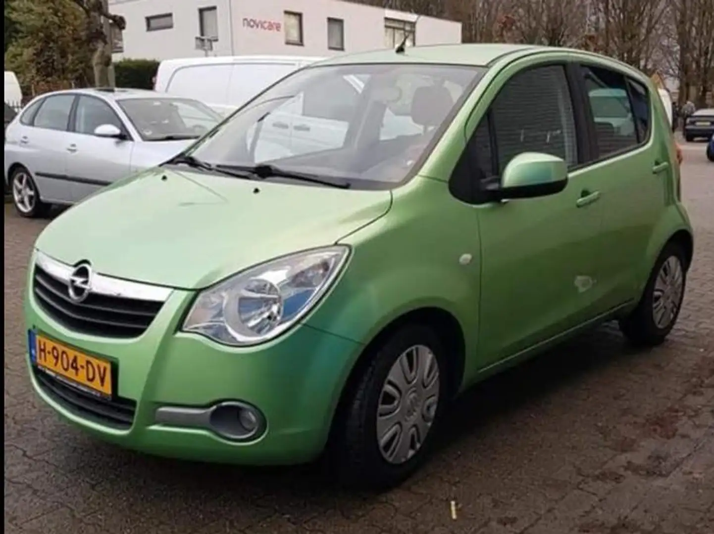 Opel Agila 1.0 Edition Groen - 1