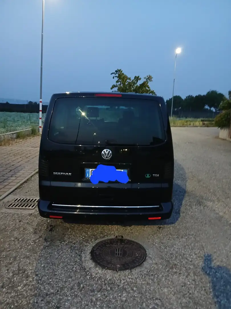 Volkswagen T5 Multivan 2.0 tdi Highline 140cv dsg Zwart - 2